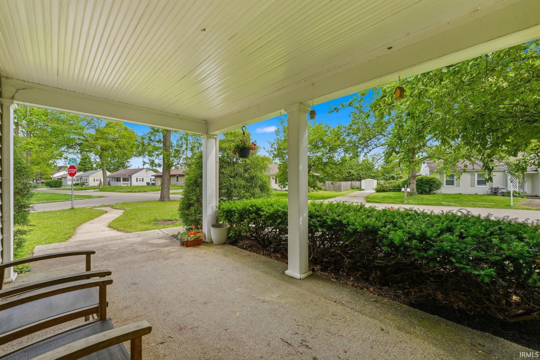 300 S Shady Lane