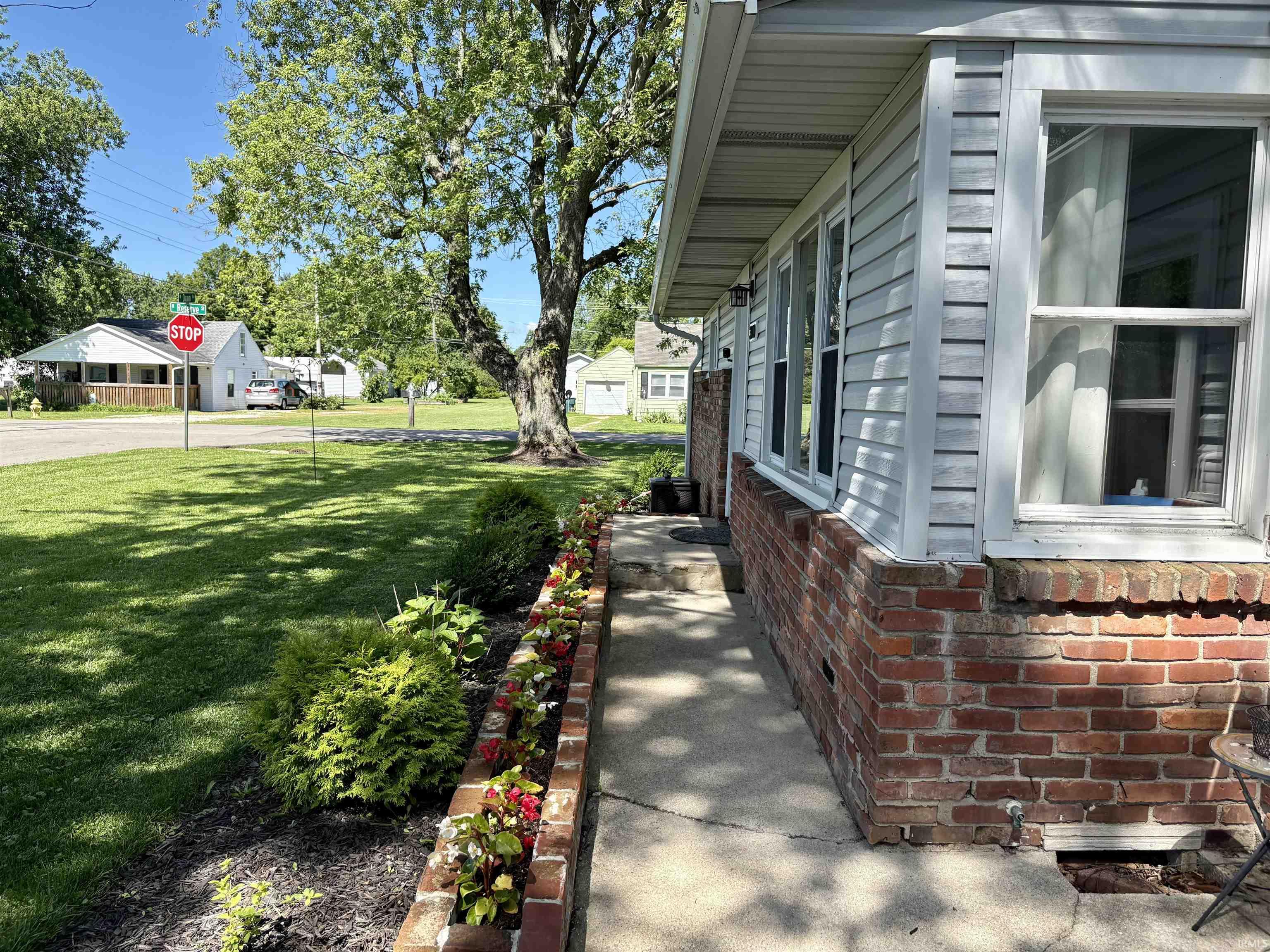 3000 N Reserve Street
