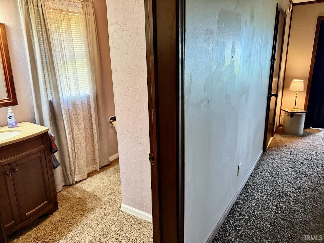 2086 S 300 E Road