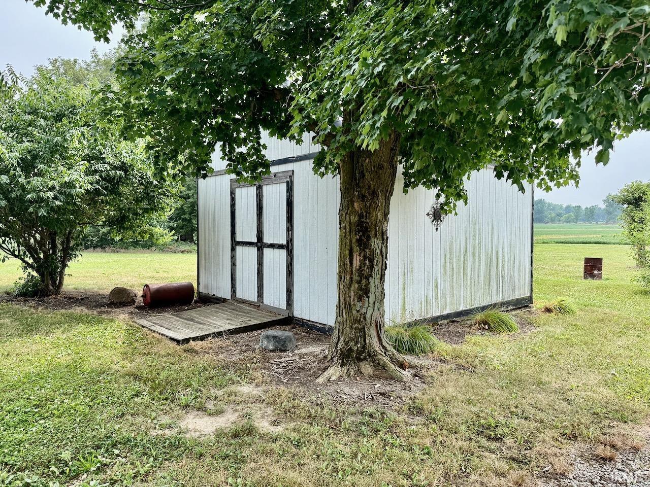 2086 S 300 E Road