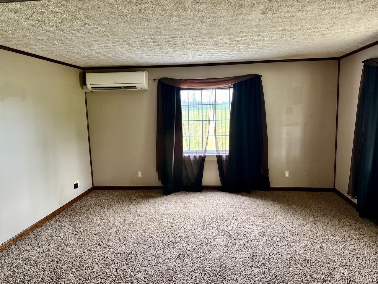 2086 S 300 E Road
