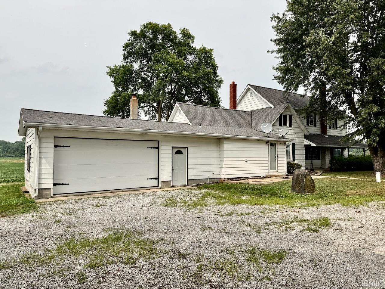2086 S 300 E Road