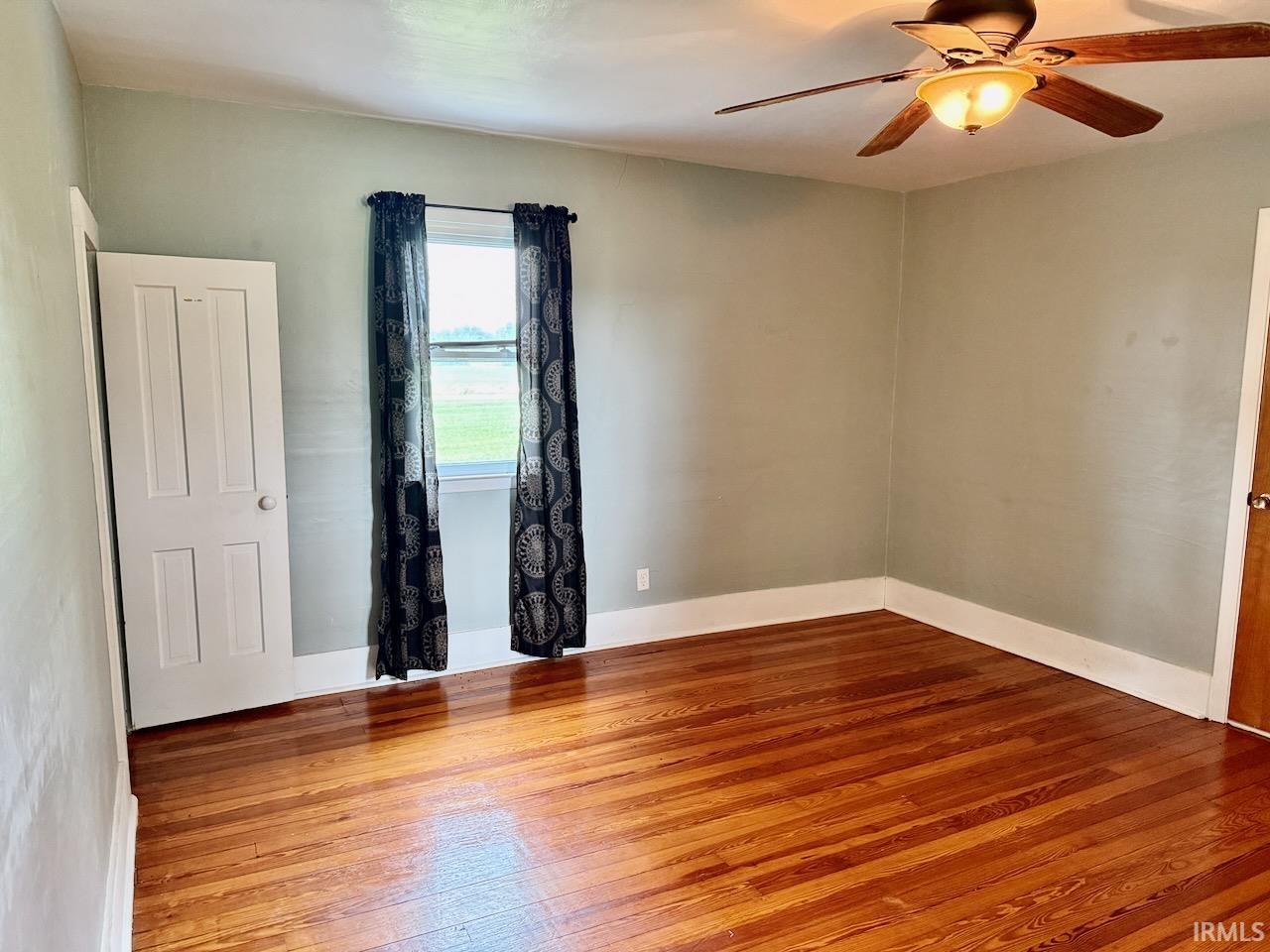2086 S 300 E Road