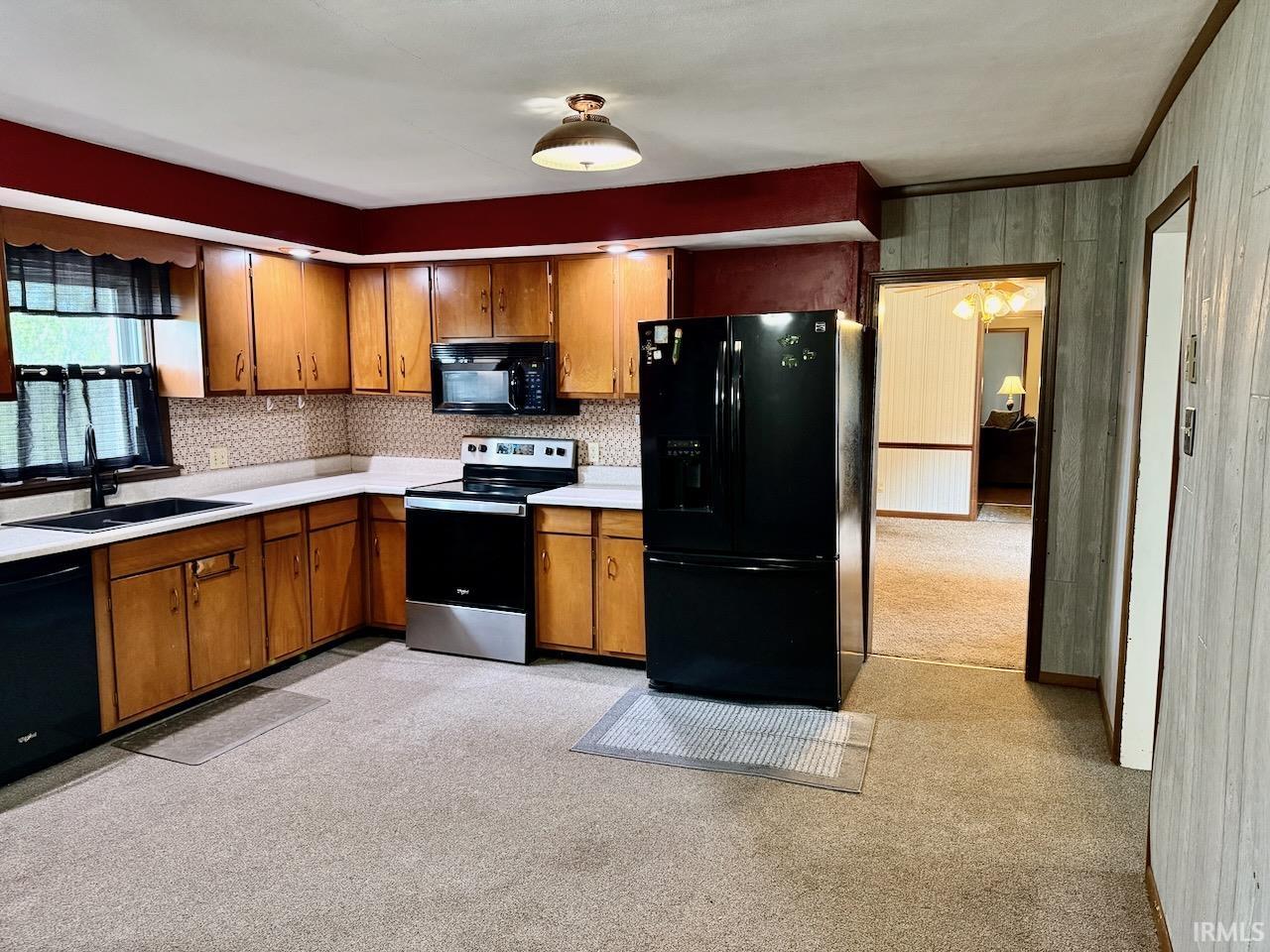 2086 S 300 E Road