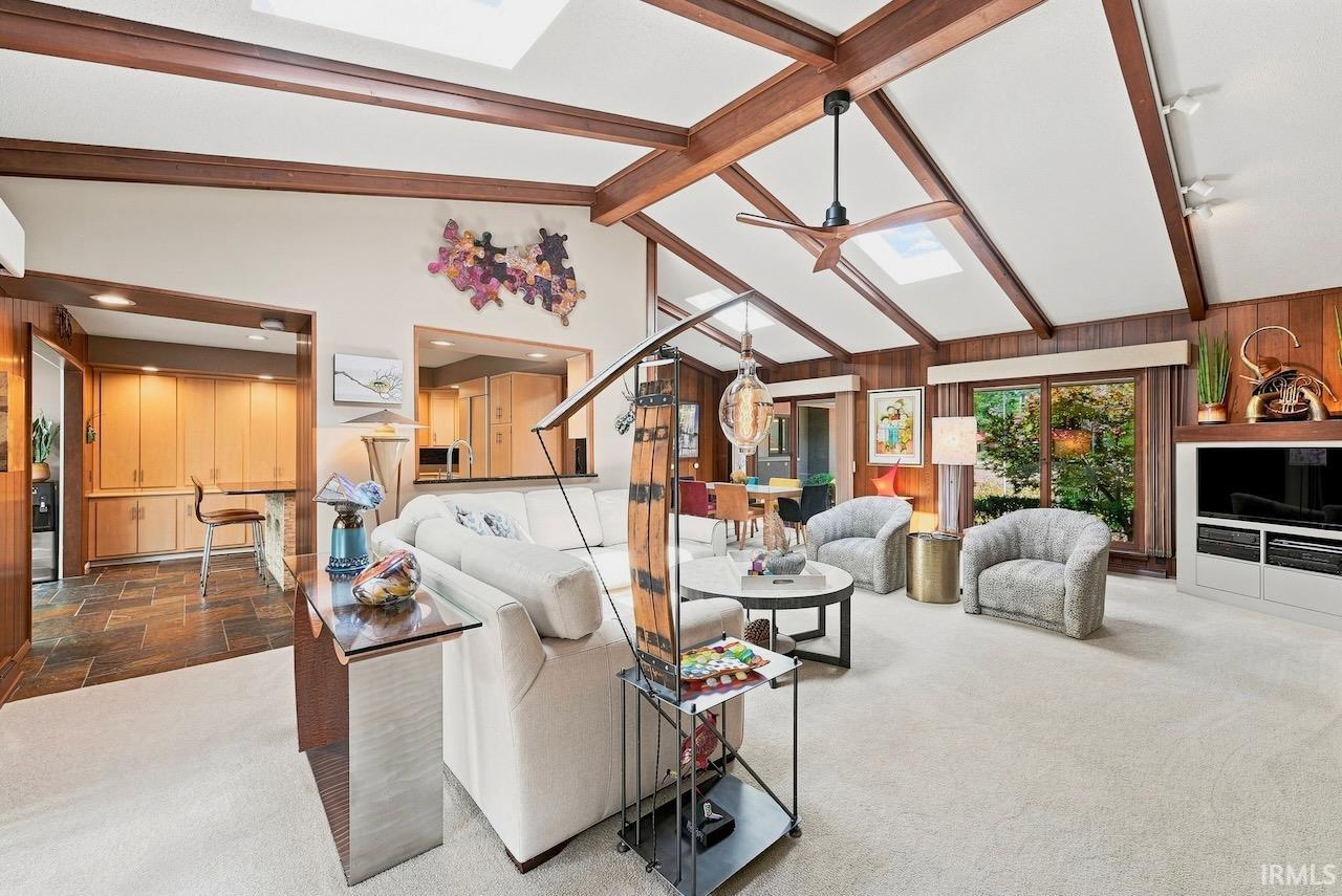 411 N Wildwood Lane
