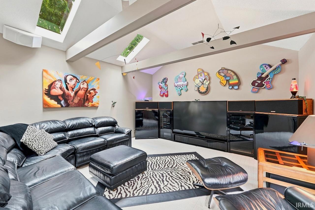 411 N Wildwood Lane