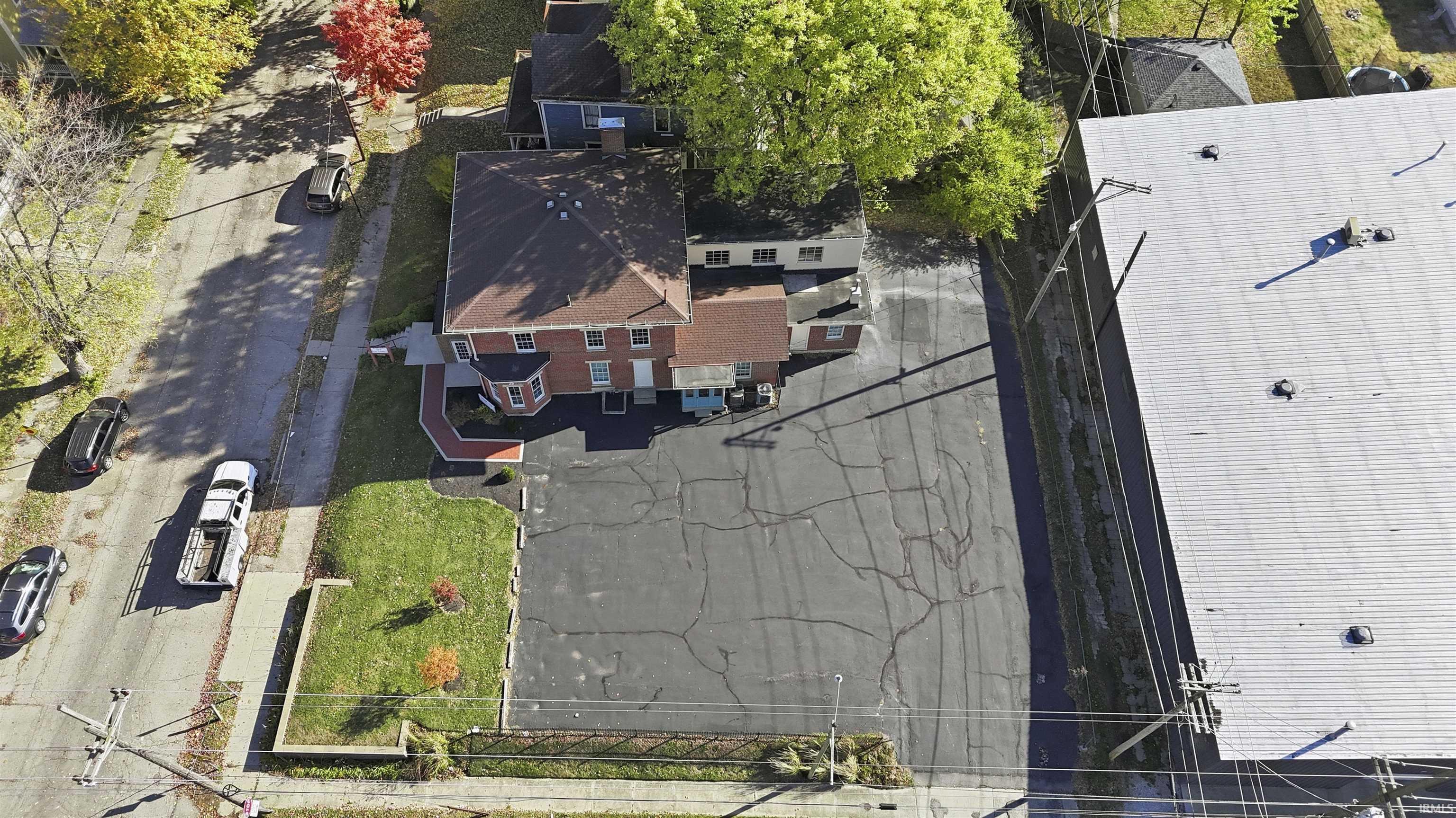 607 E Charles Street
