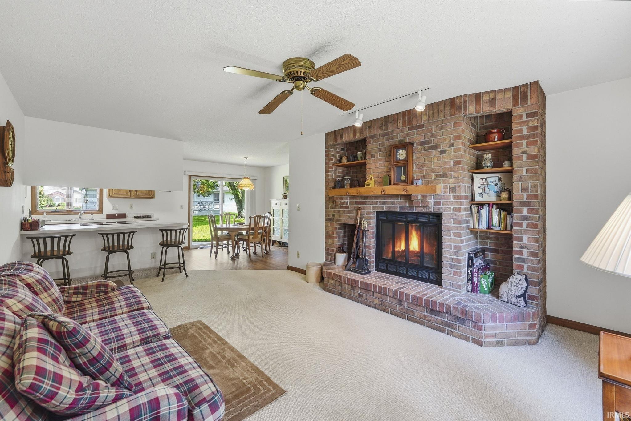 4208 W Hummingbird Way