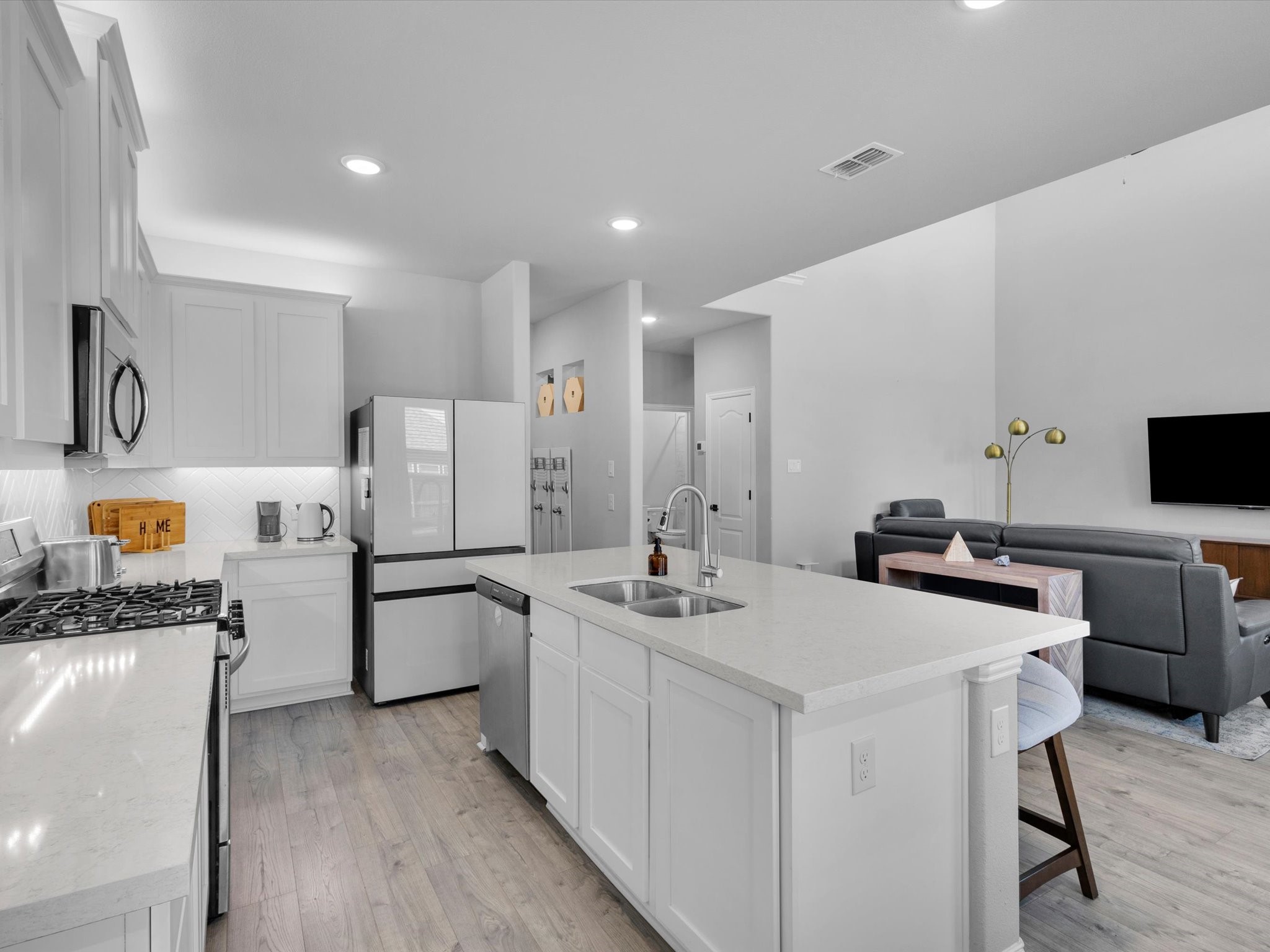 912 Darcy Drive