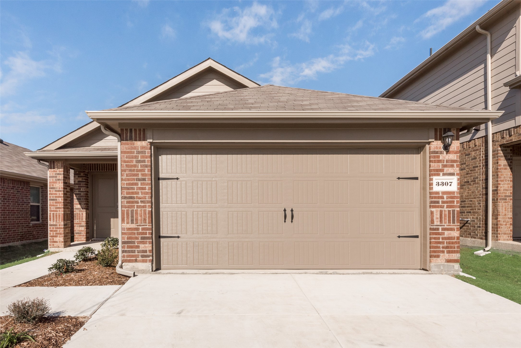 3307 Watterson Way