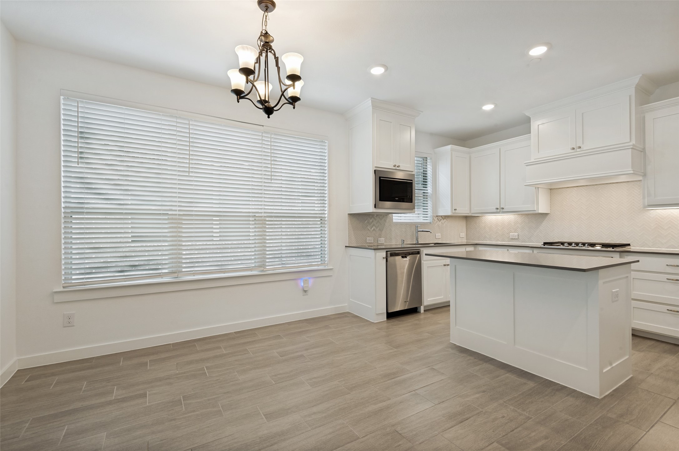 2724 Shelby Drive