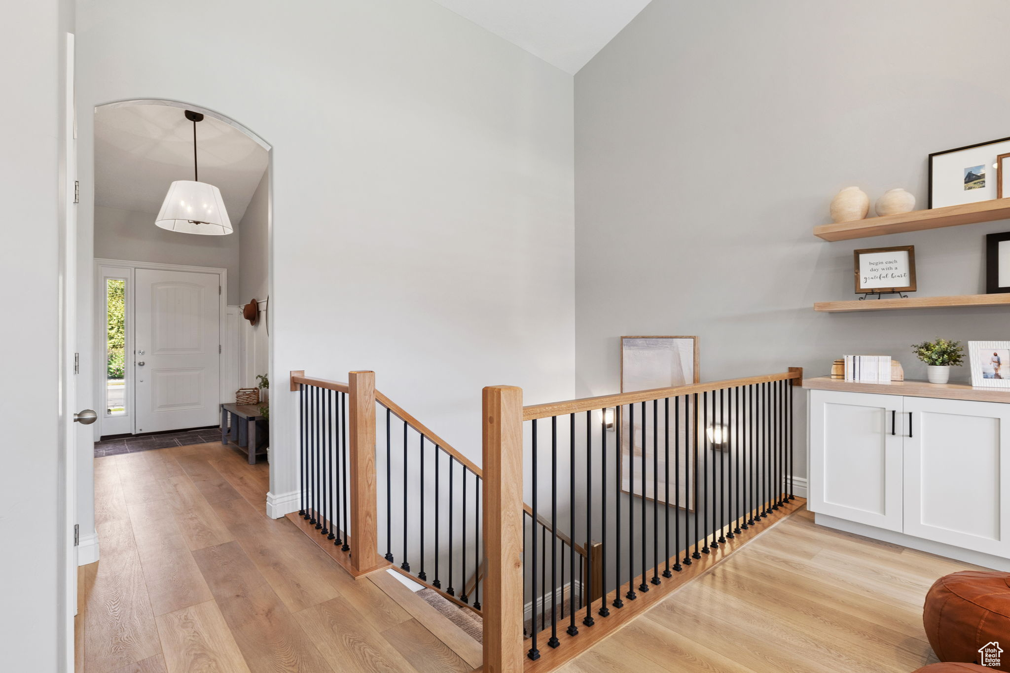 1009 W SHIRE RIDGE CIR