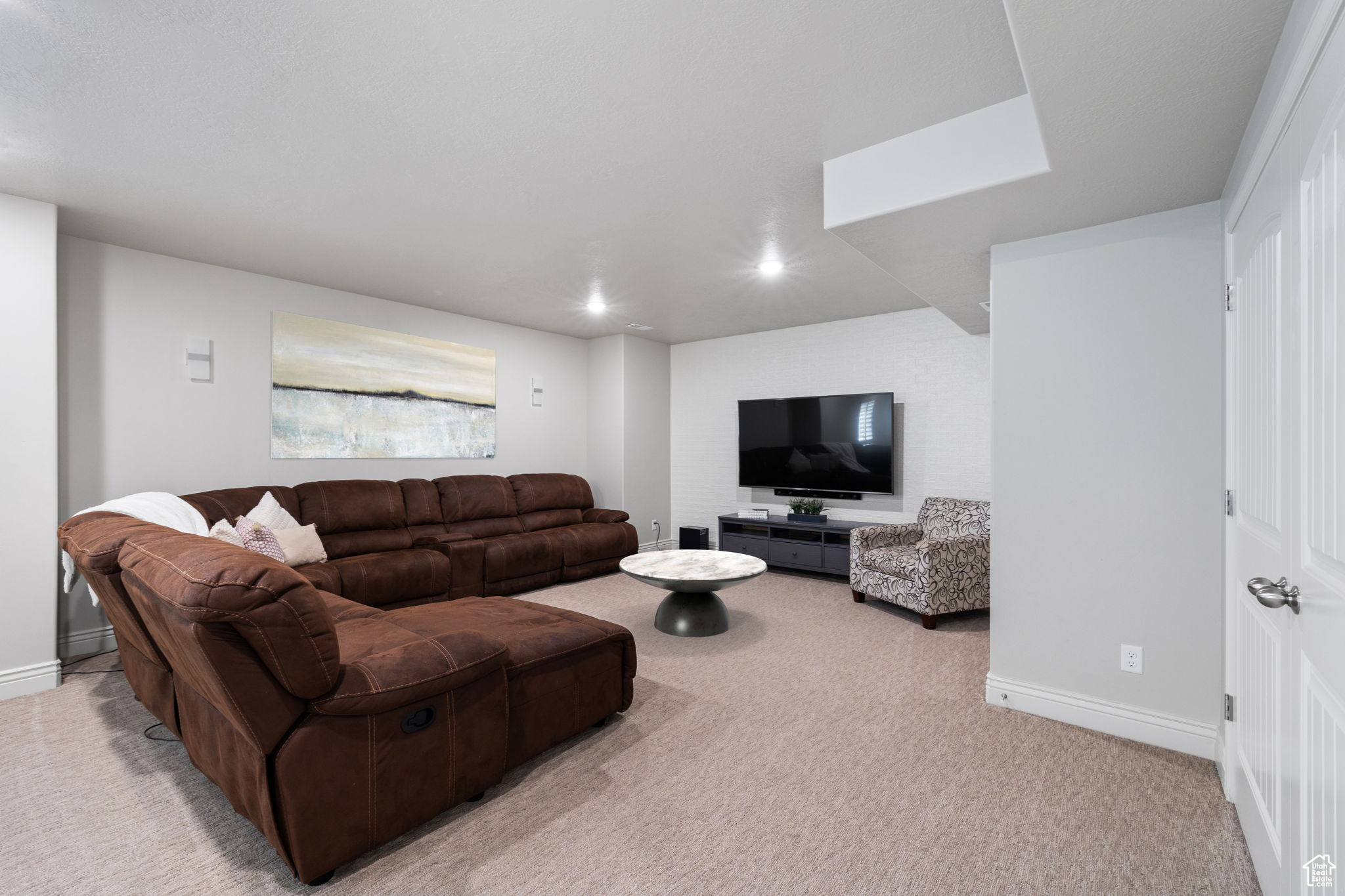 1009 W SHIRE RIDGE CIR