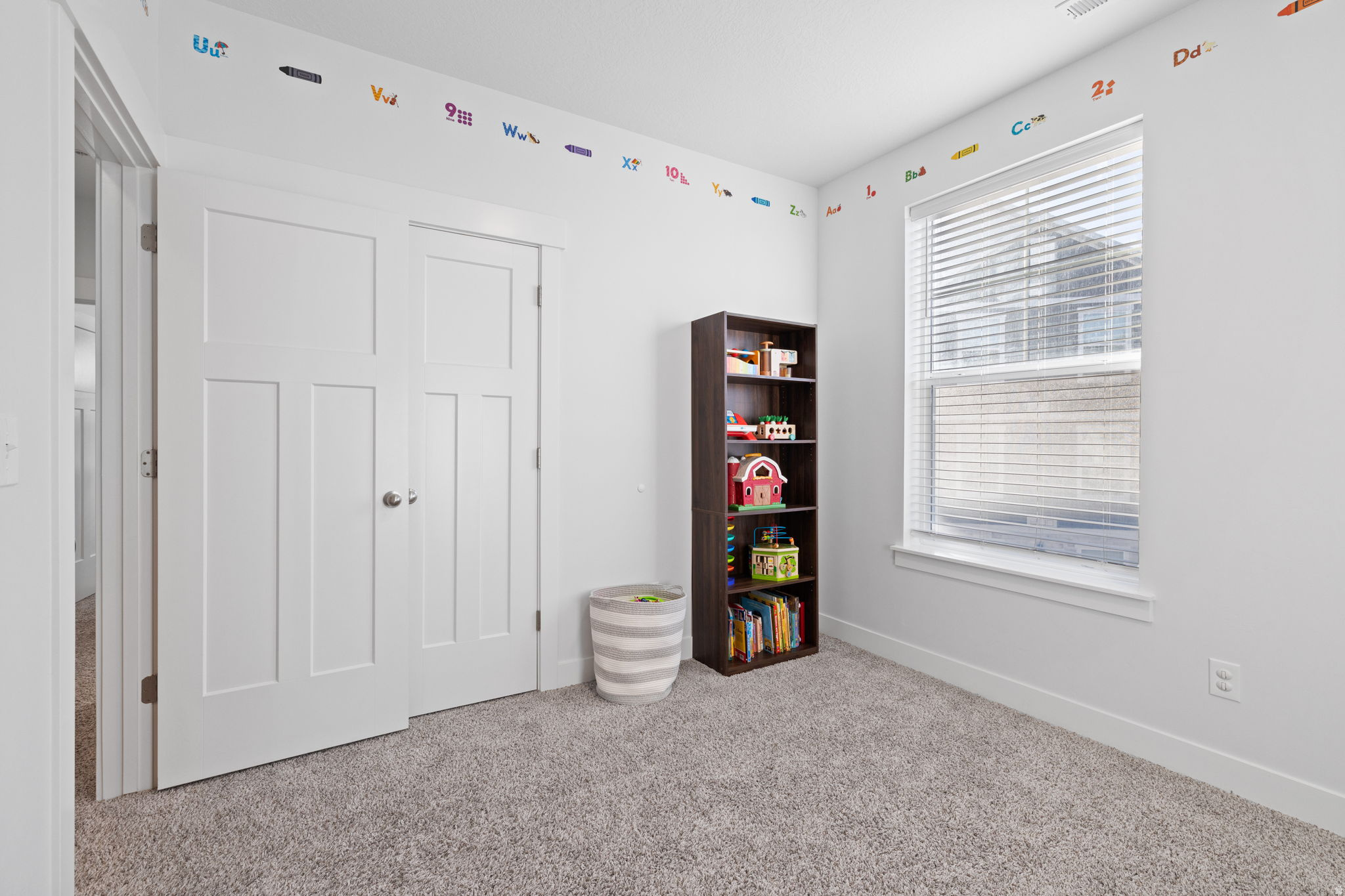 937 W BIG BEN LN #202