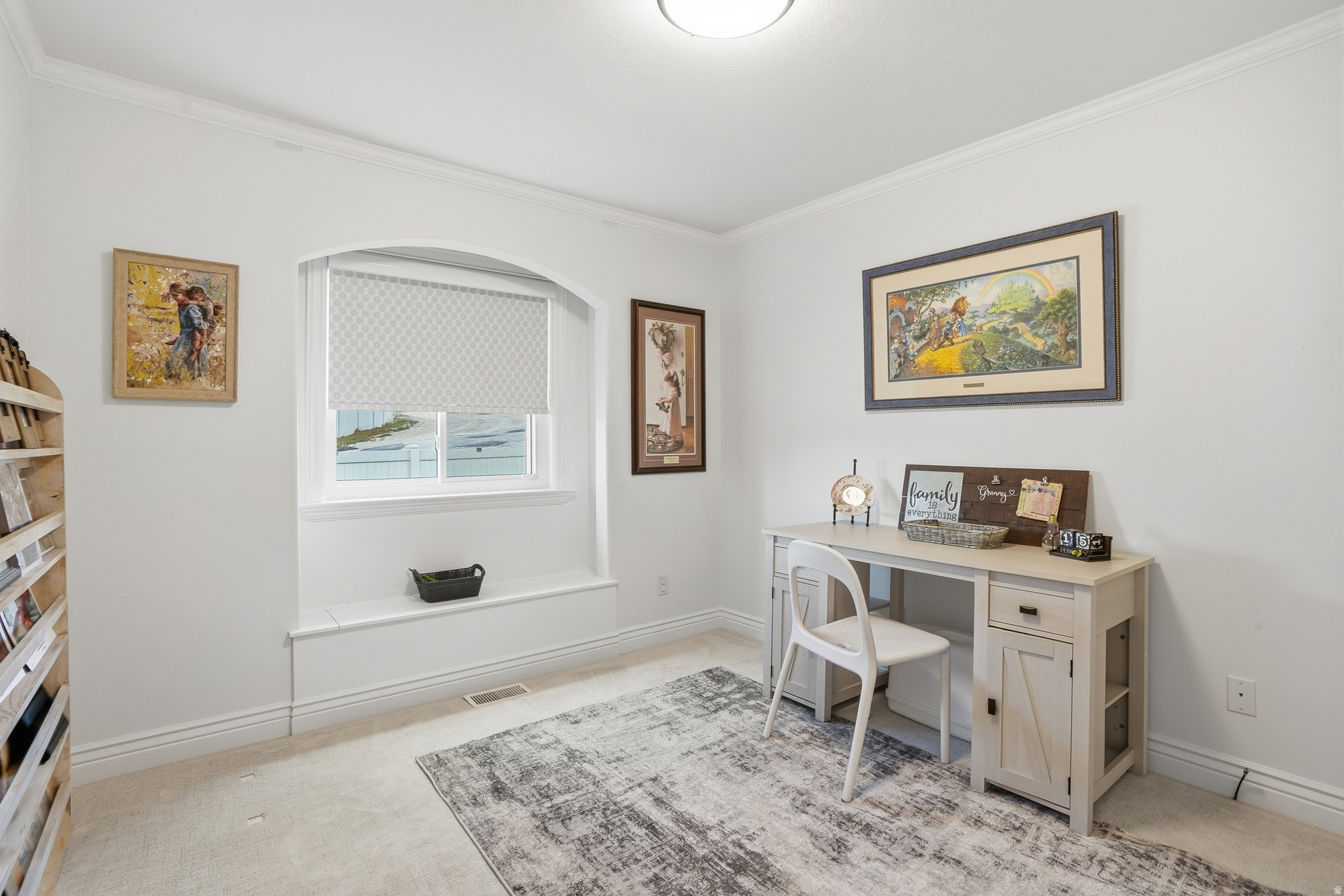 1272 N CEDAR HOLLOW BLVD