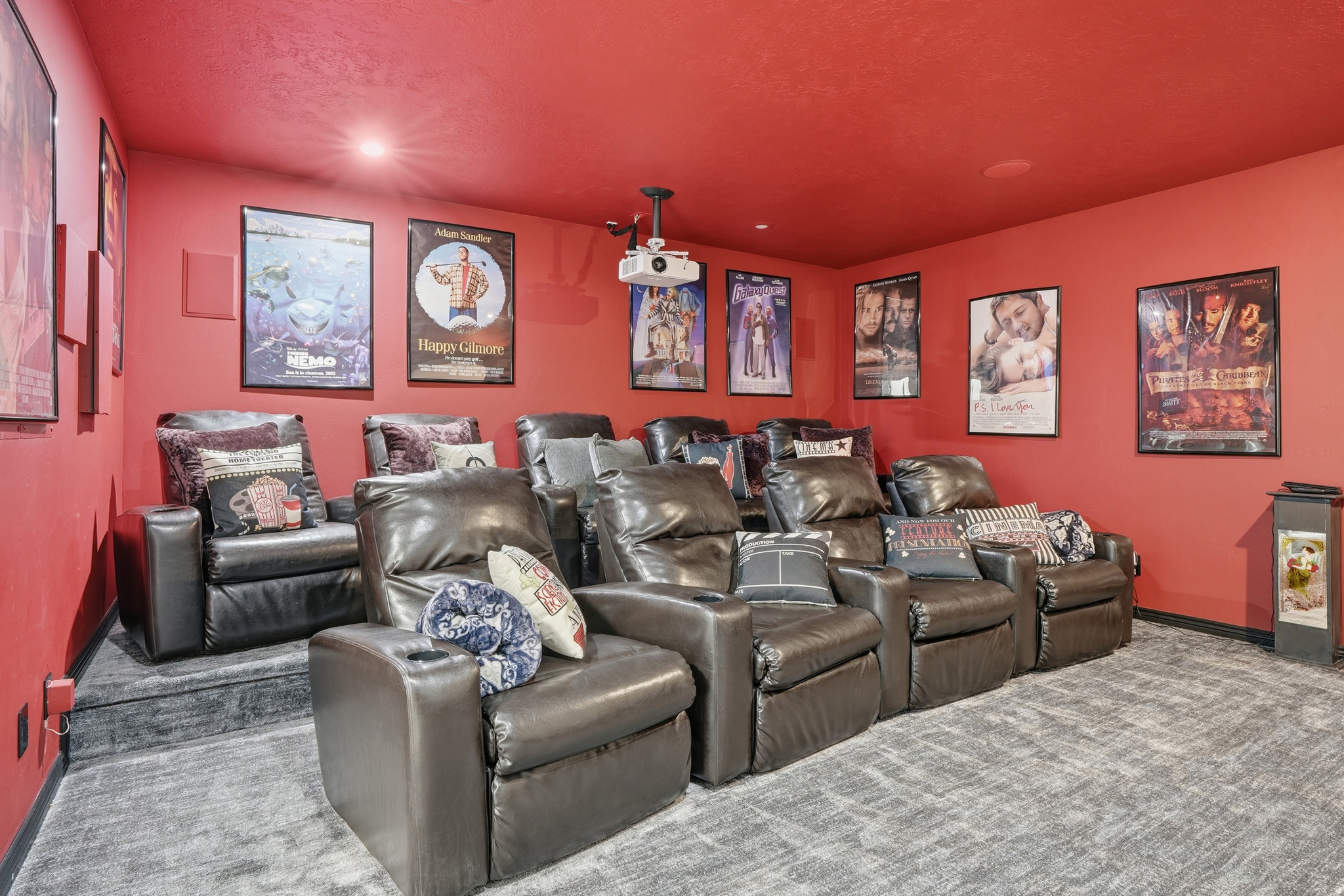 1272 N CEDAR HOLLOW BLVD