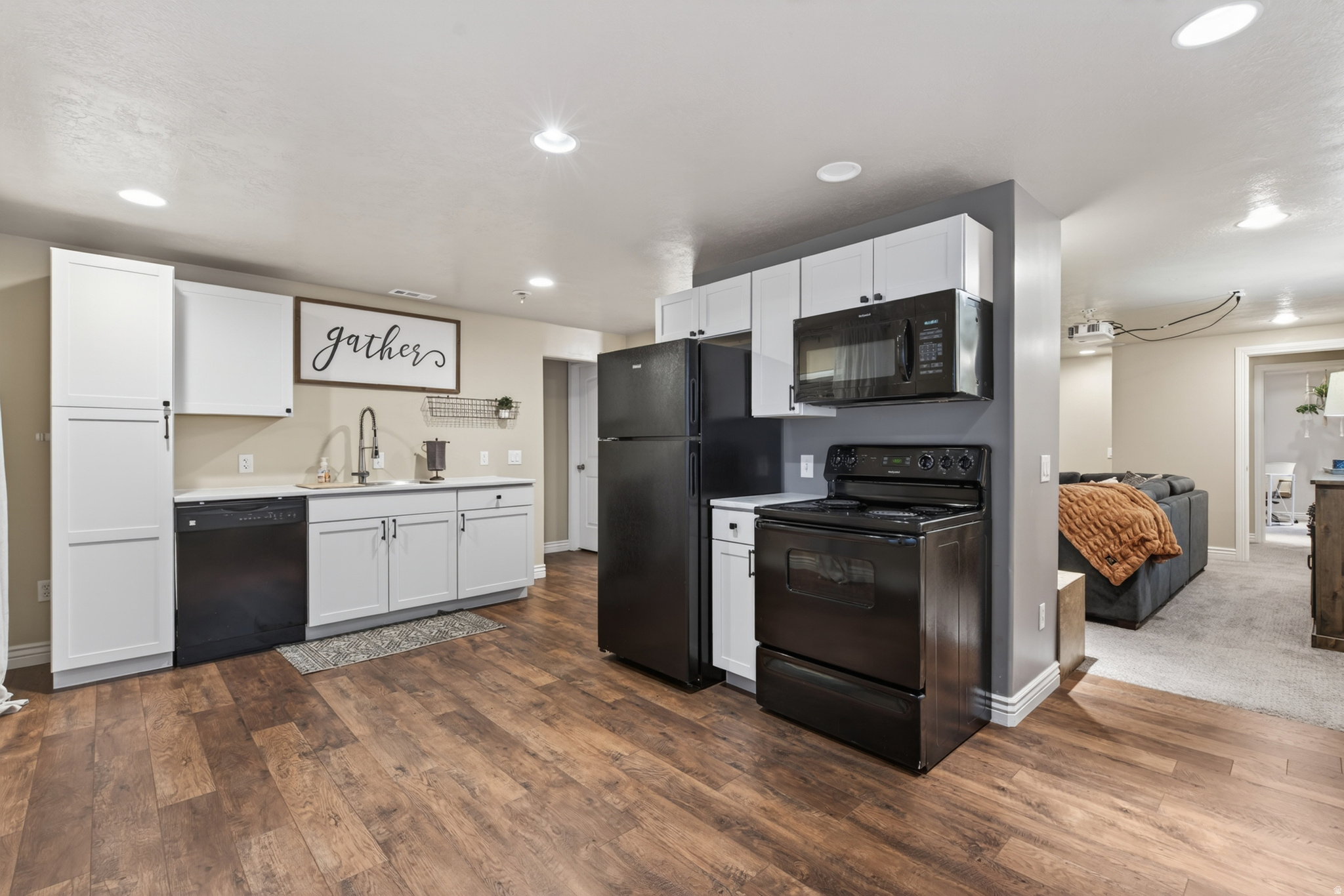 8062 S PONDS LODGE DR