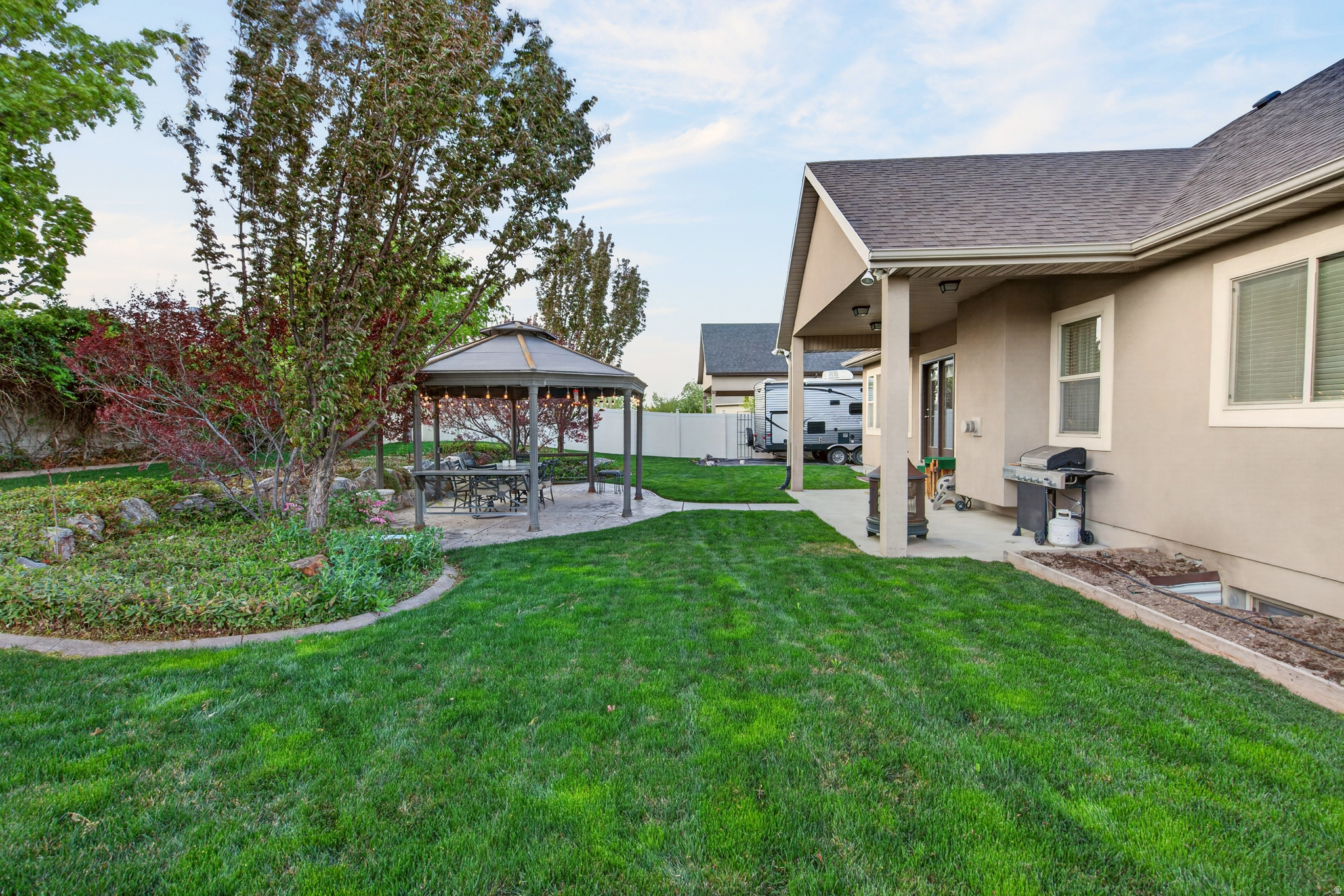 8062 S PONDS LODGE DR