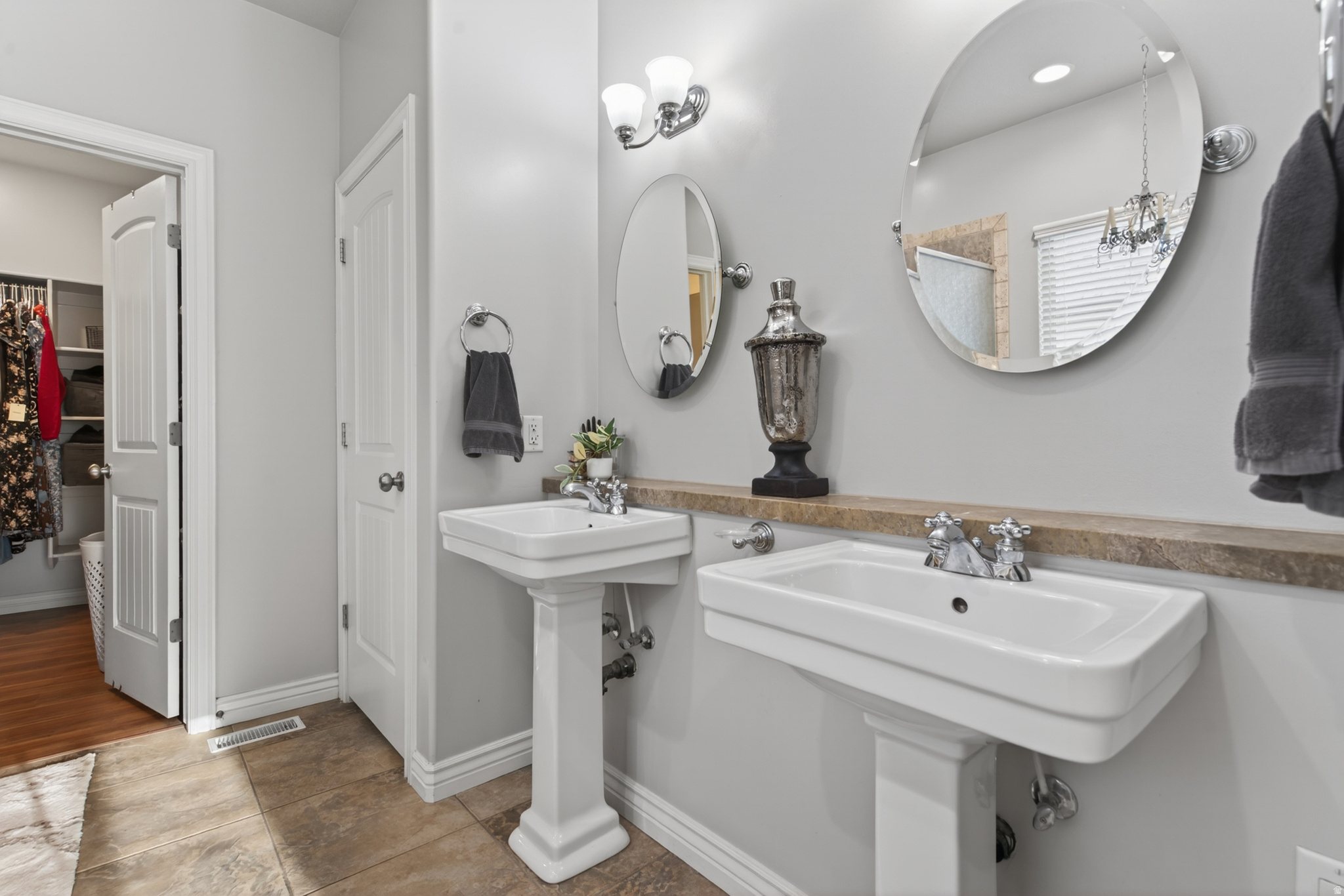 8062 S PONDS LODGE DR