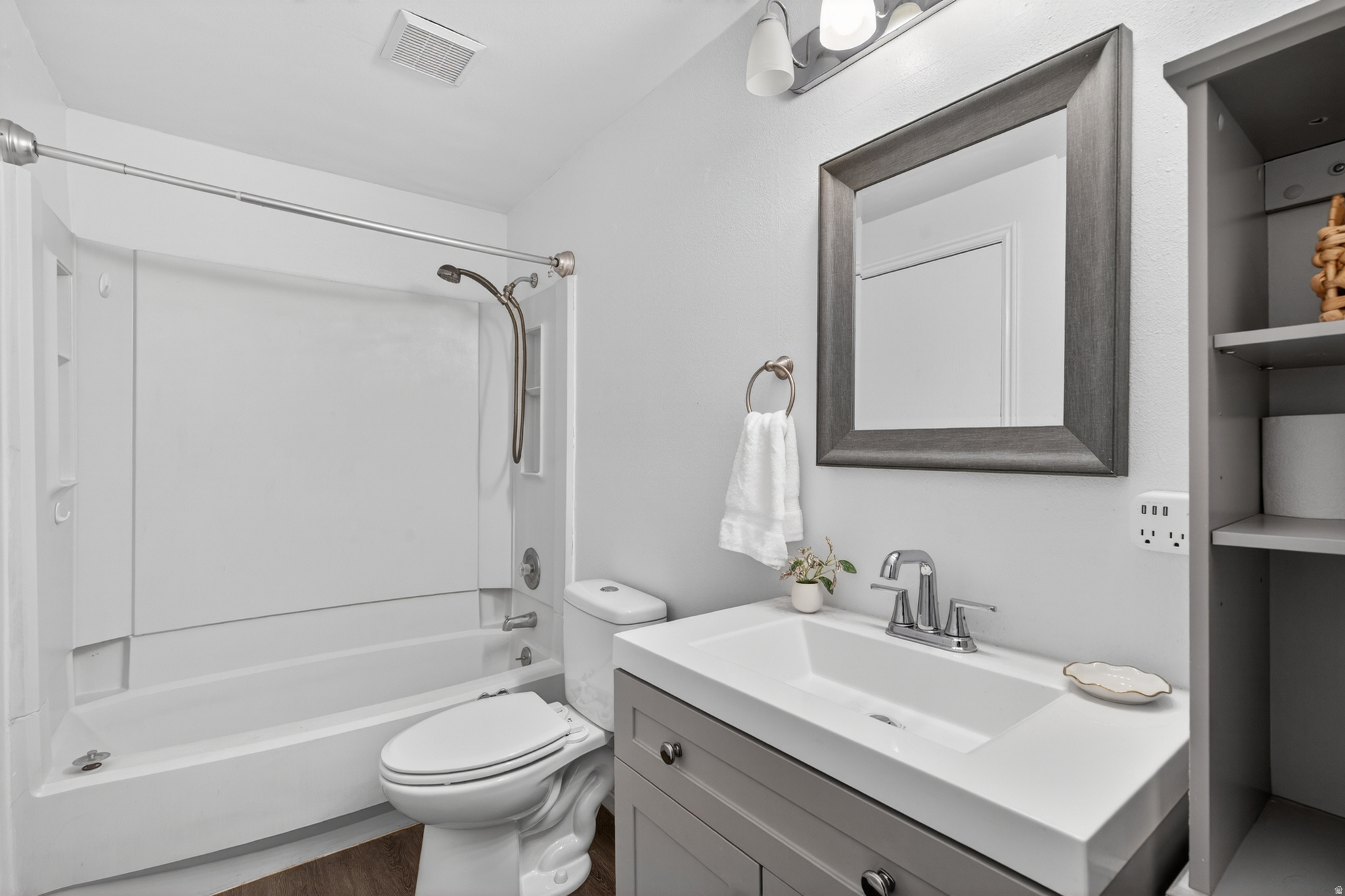 269 E HILL AVE #2