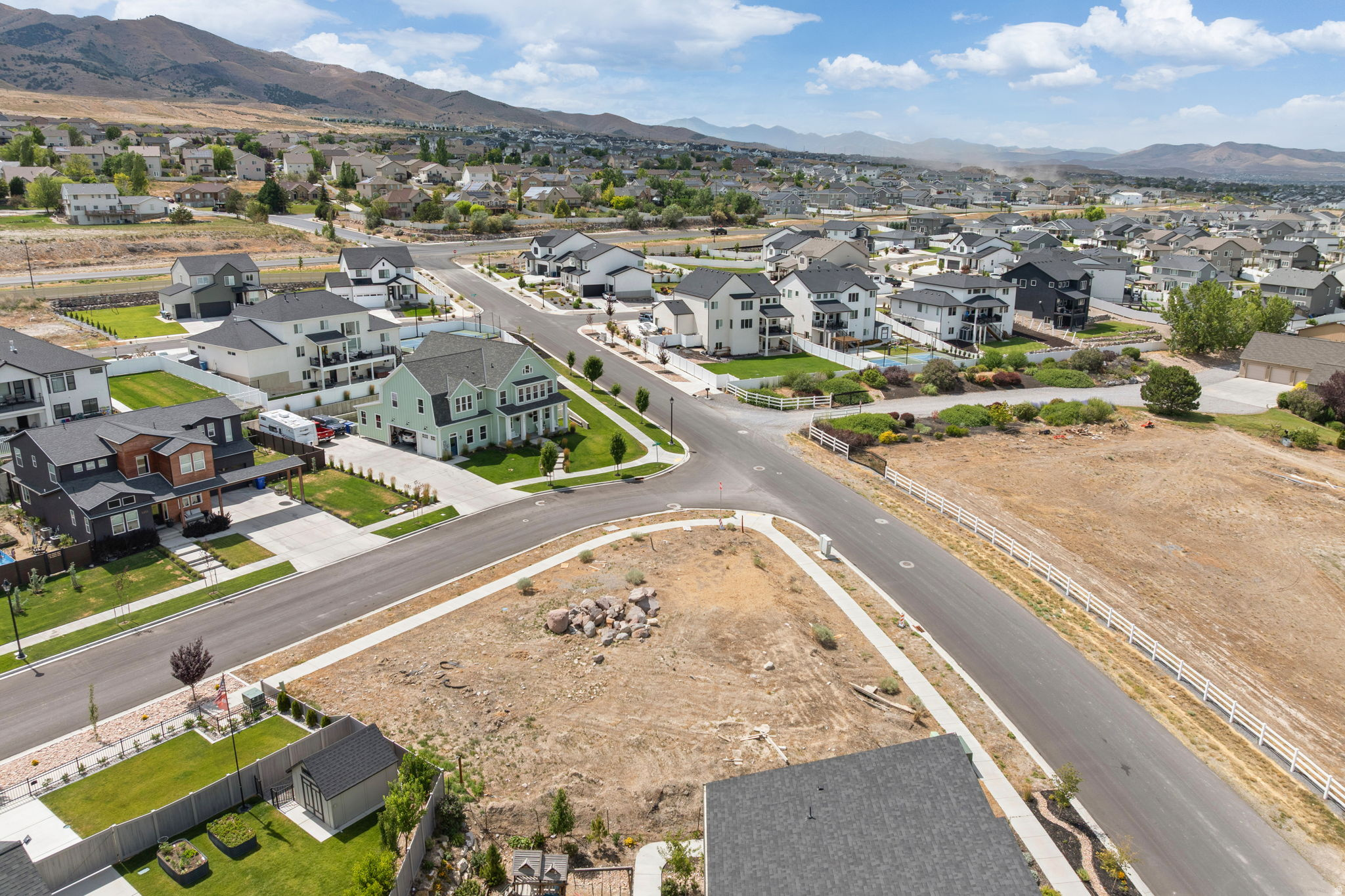 3492 S MEADOWLARK LN
