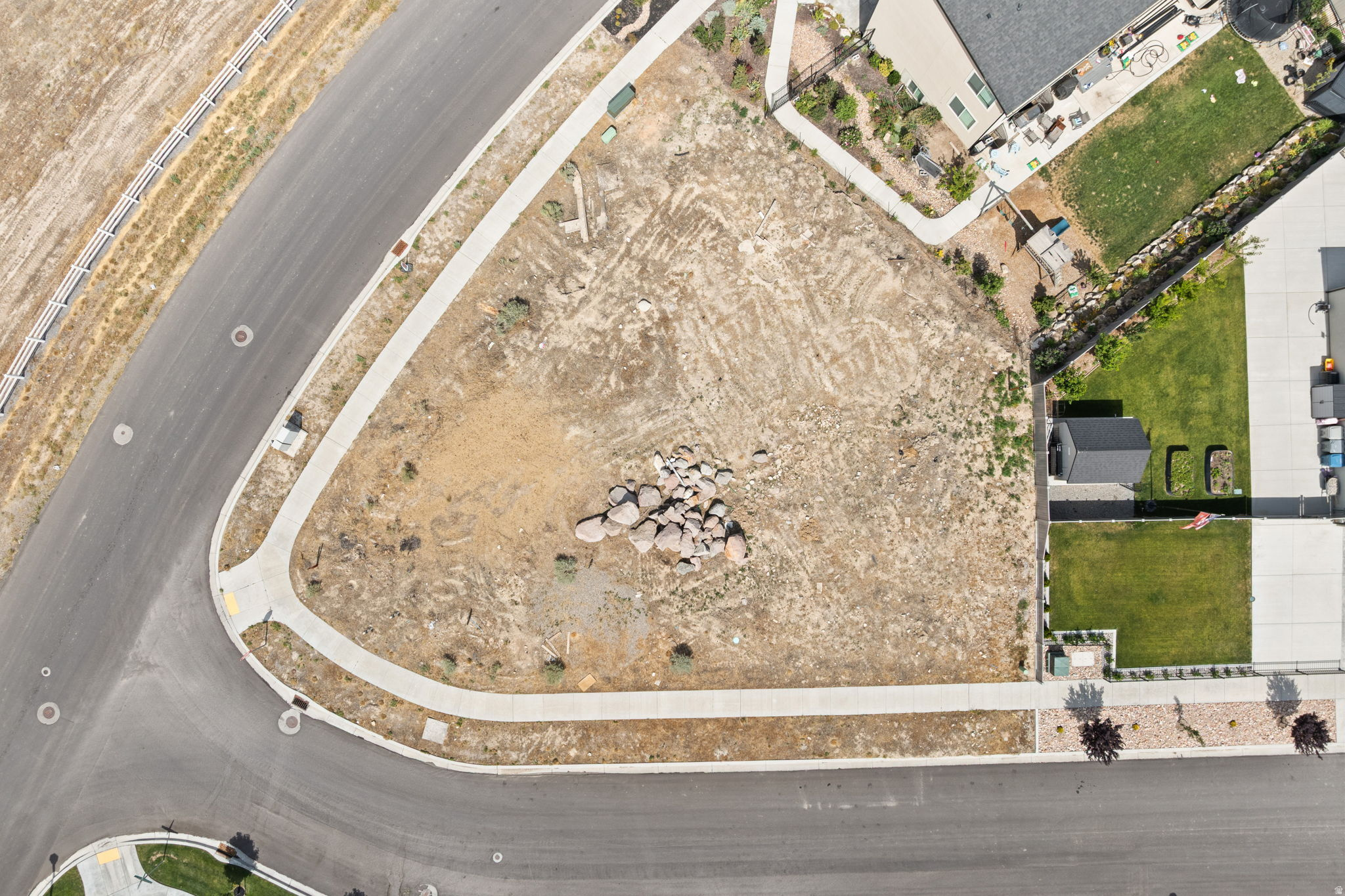 3492 S MEADOWLARK LN