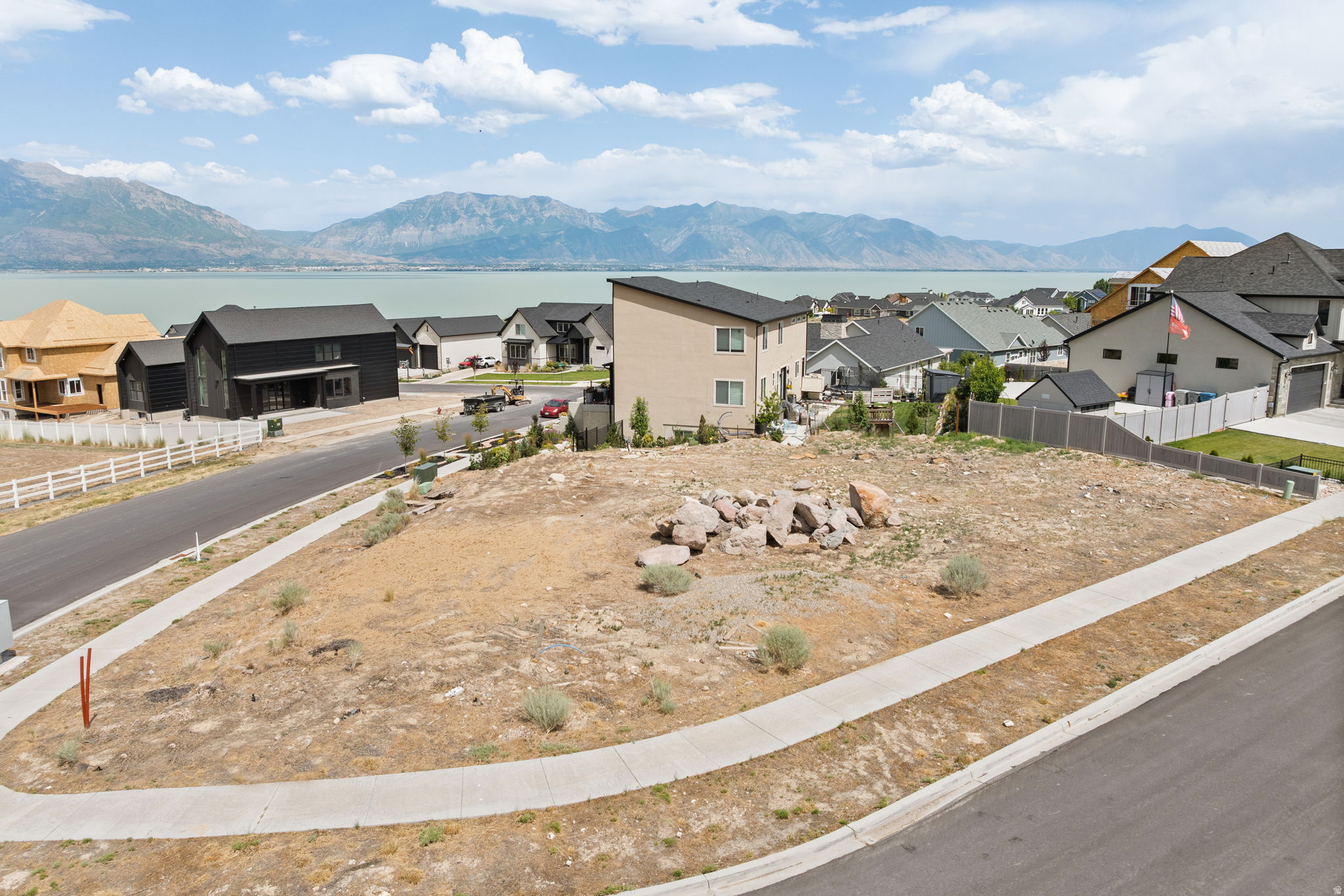 3492 S MEADOWLARK LN