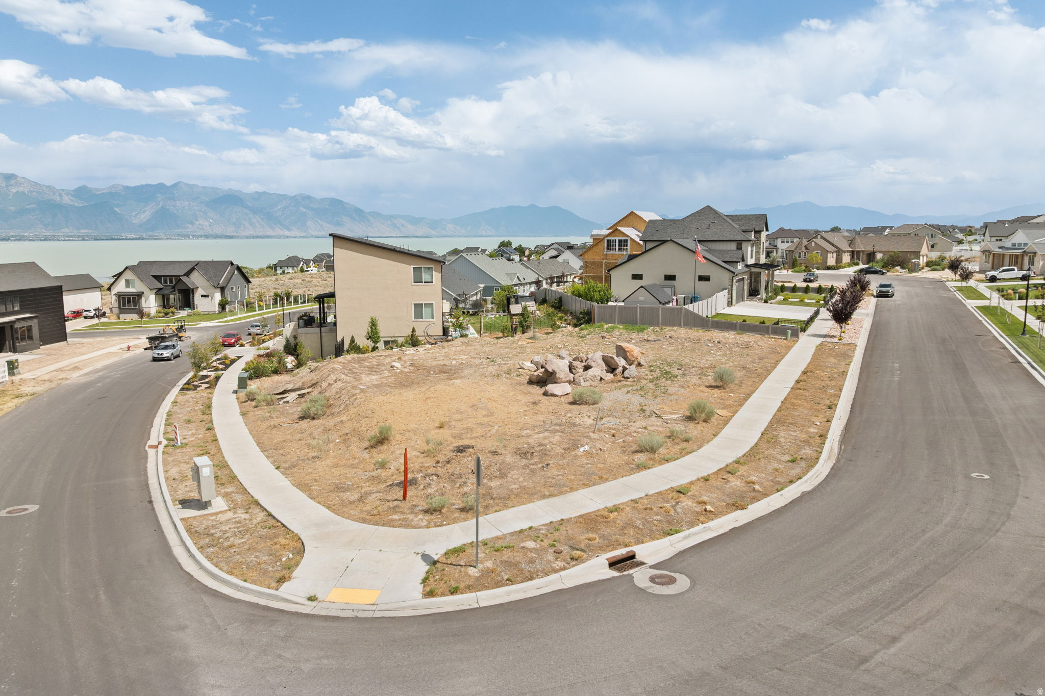 3492 S MEADOWLARK LN
