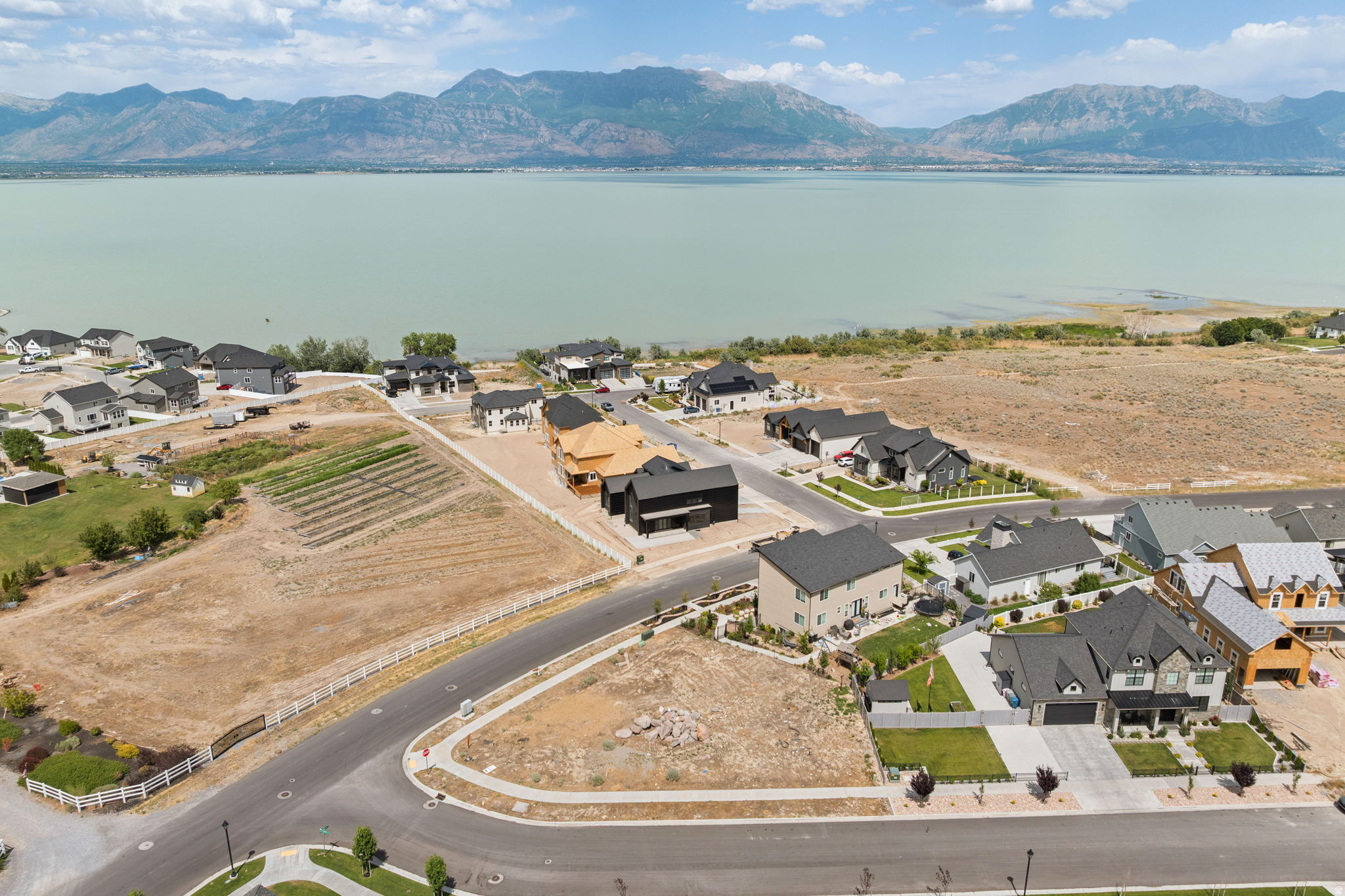 3492 S MEADOWLARK LN