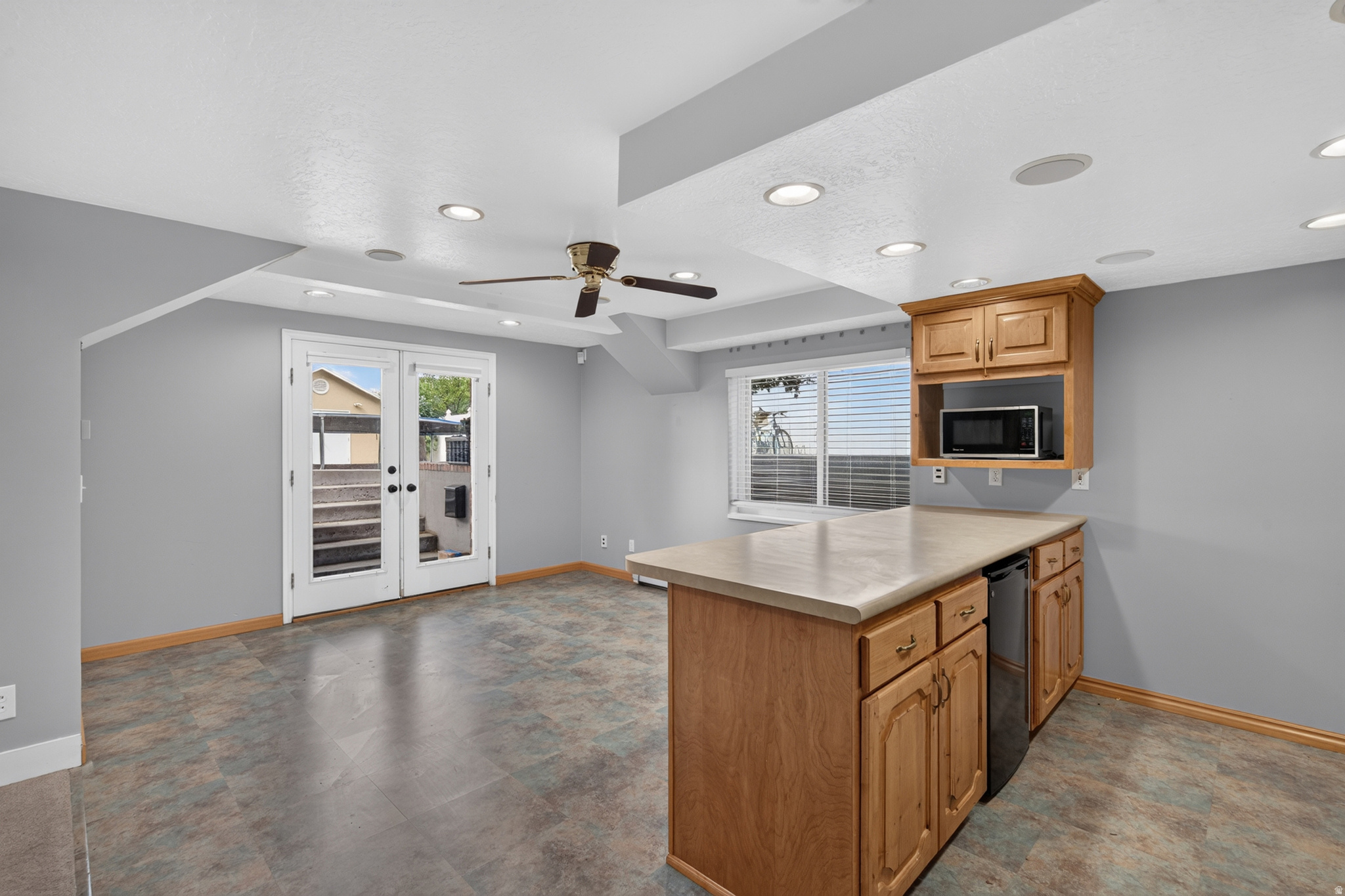 2986 W SOUTHPOINTE RD
