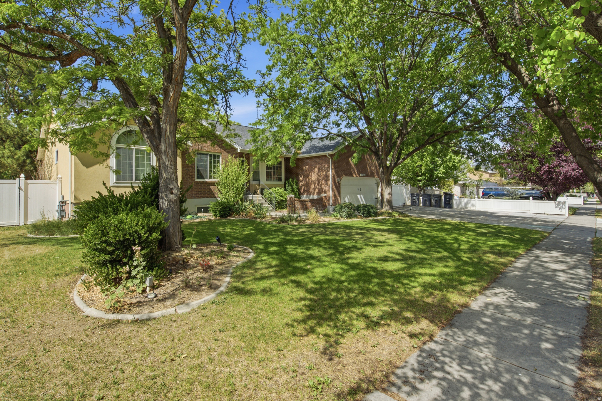 2986 W SOUTHPOINTE RD