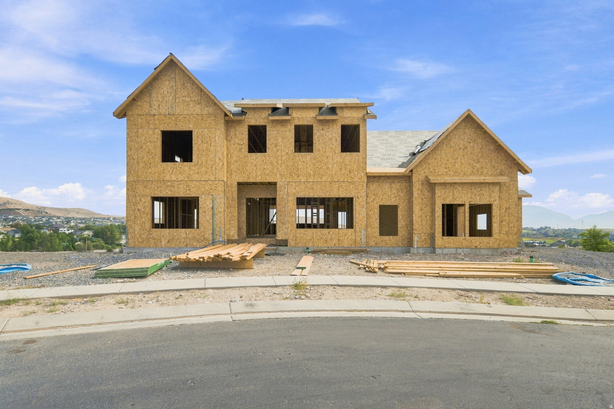9126 N LAKEFRONT DR