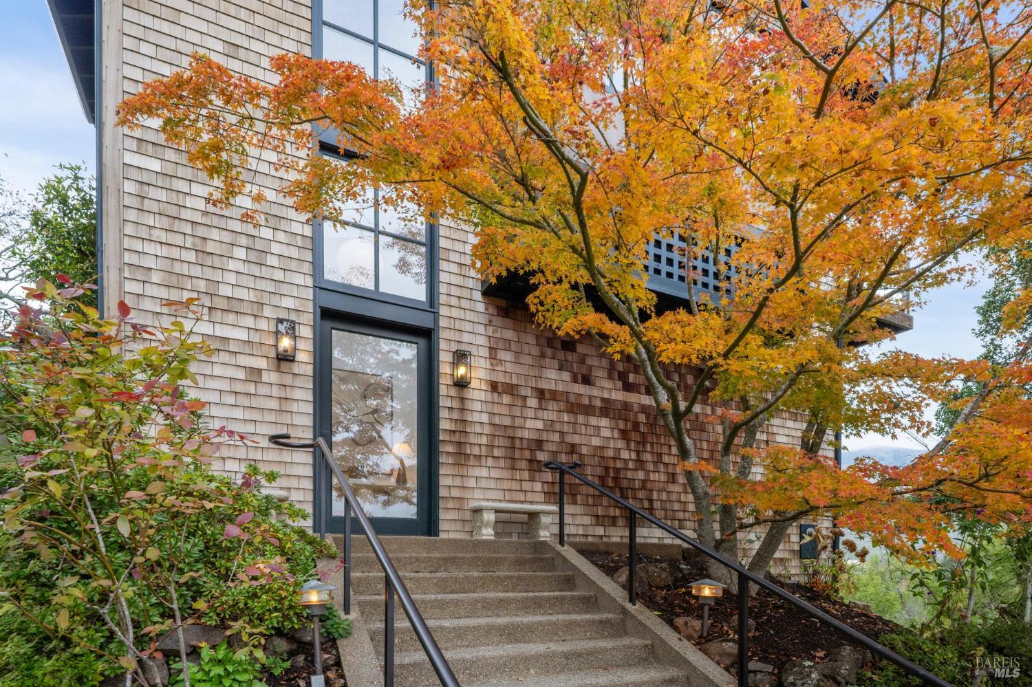 16 Dutch Valley Lane