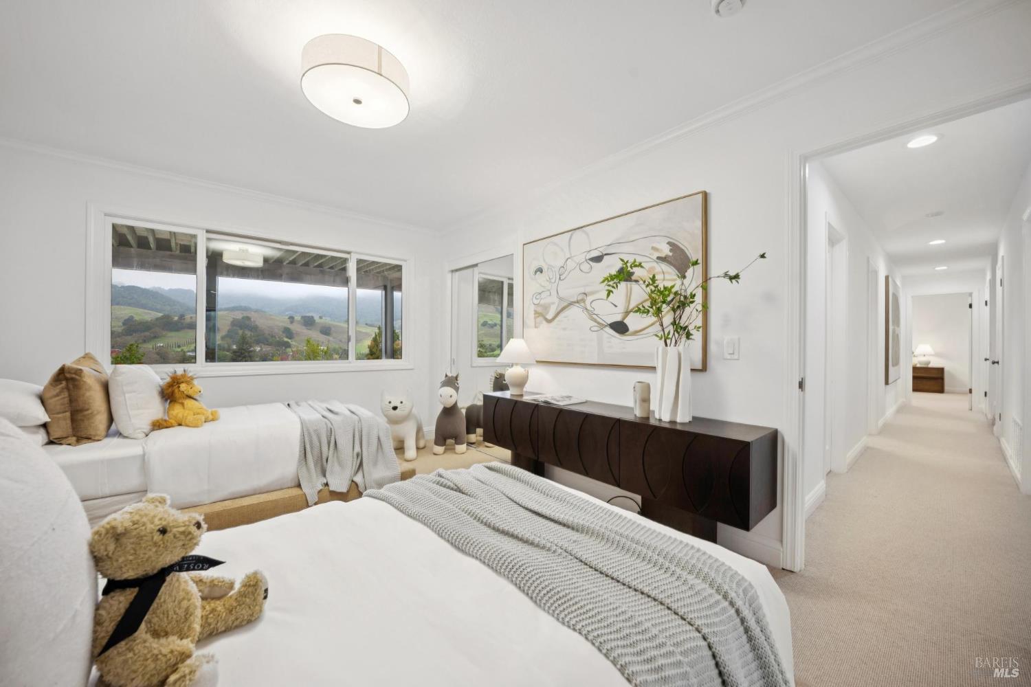 16 Dutch Valley Lane