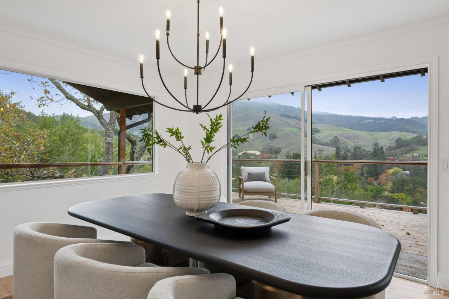 16 Dutch Valley Lane