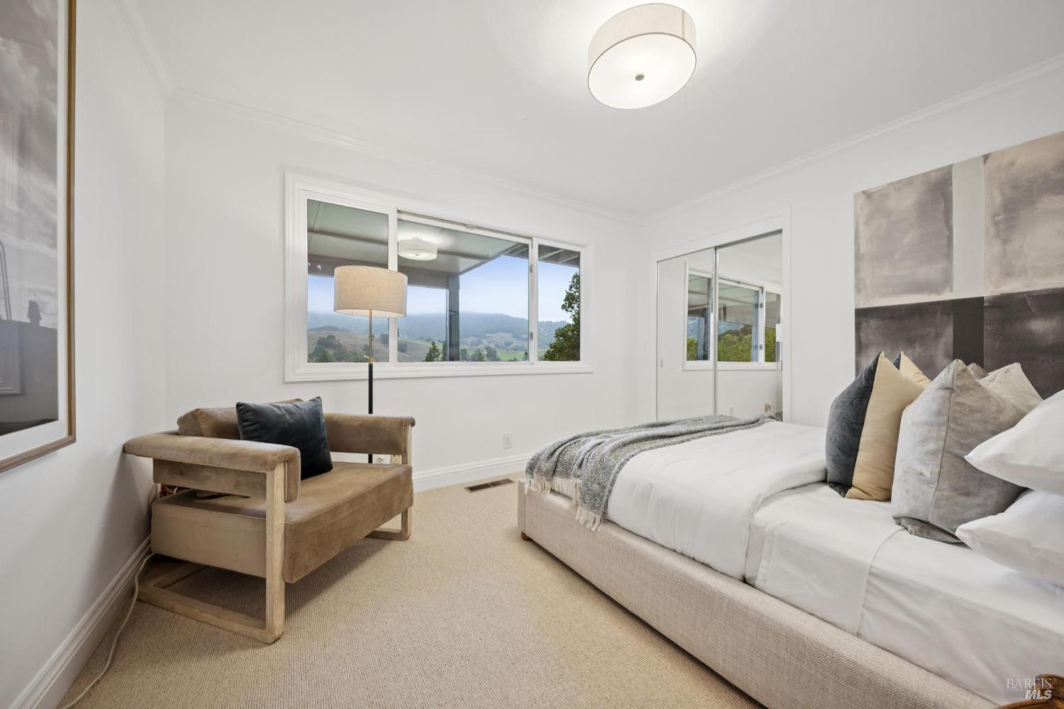 16 Dutch Valley Lane