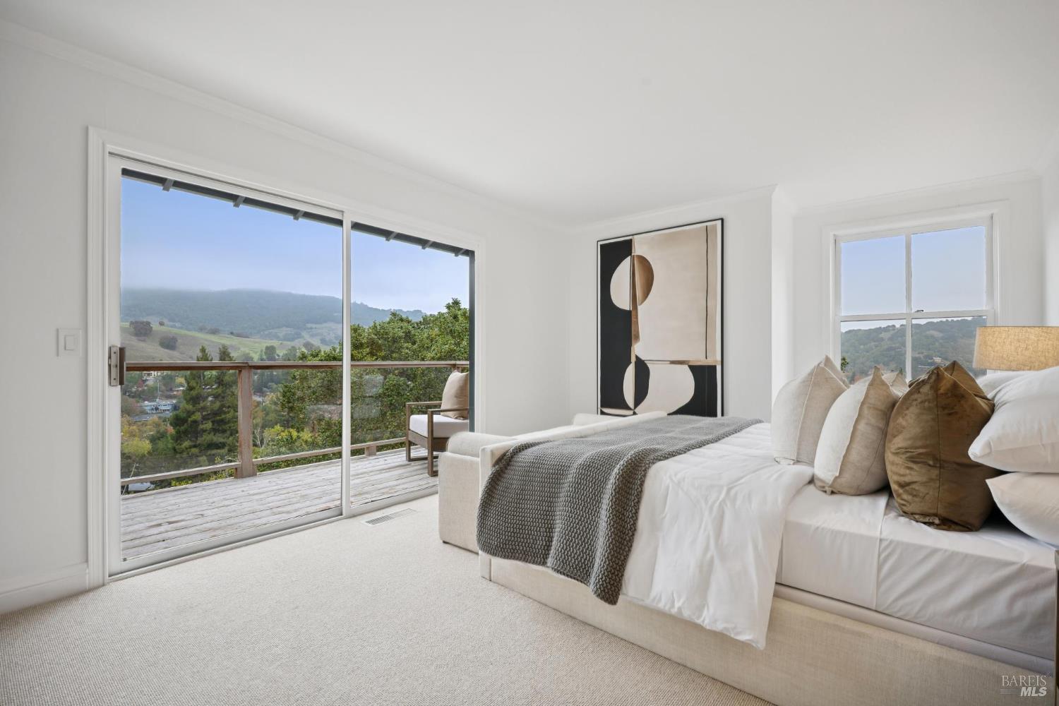 16 Dutch Valley Lane