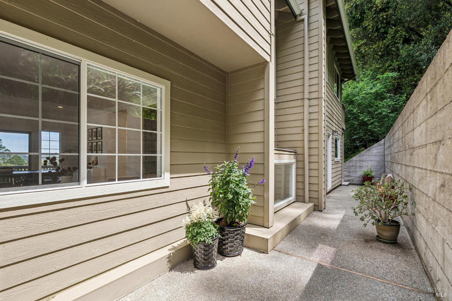 68 Madrone Park Circle