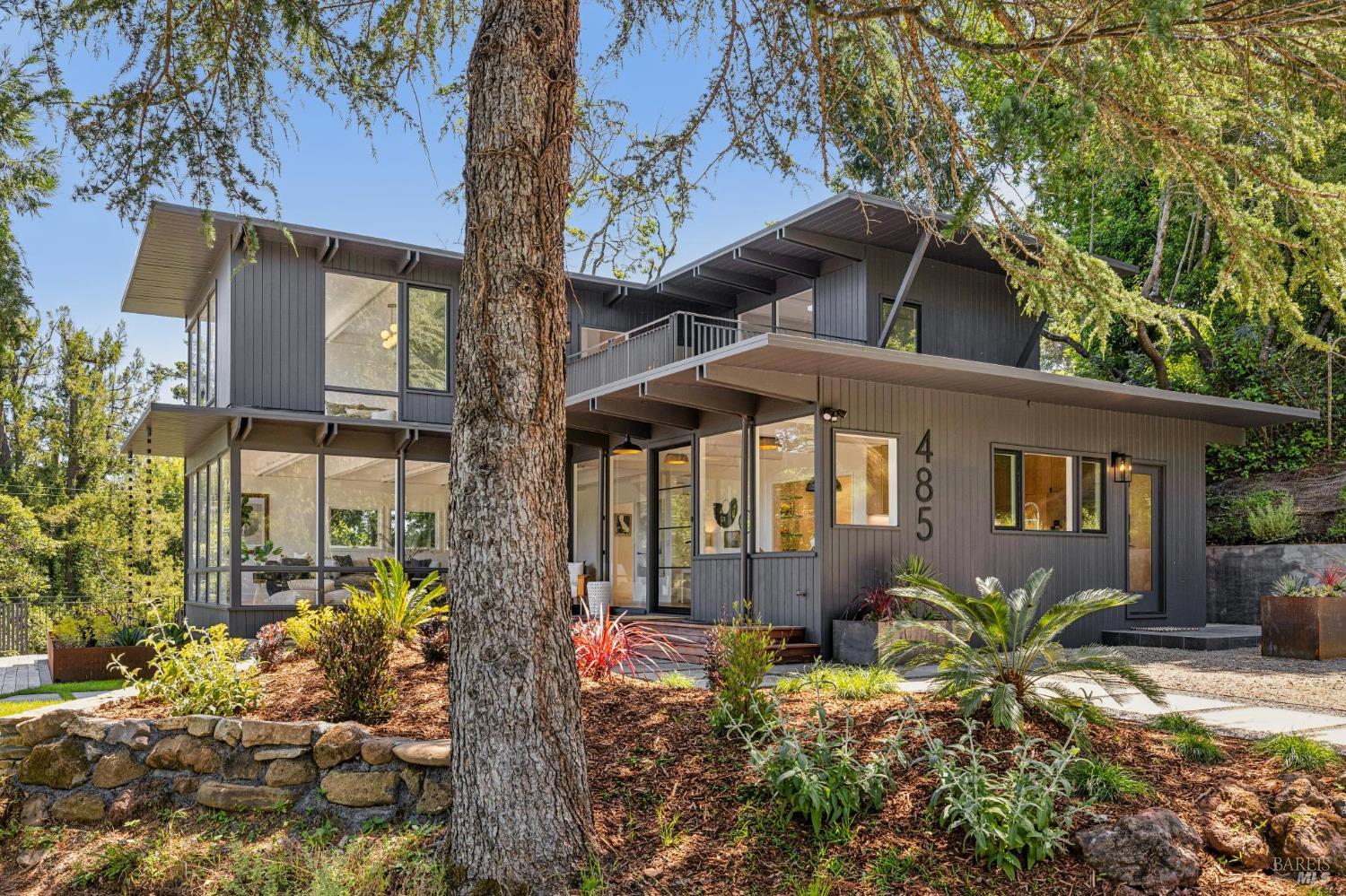 485 Scenic Road