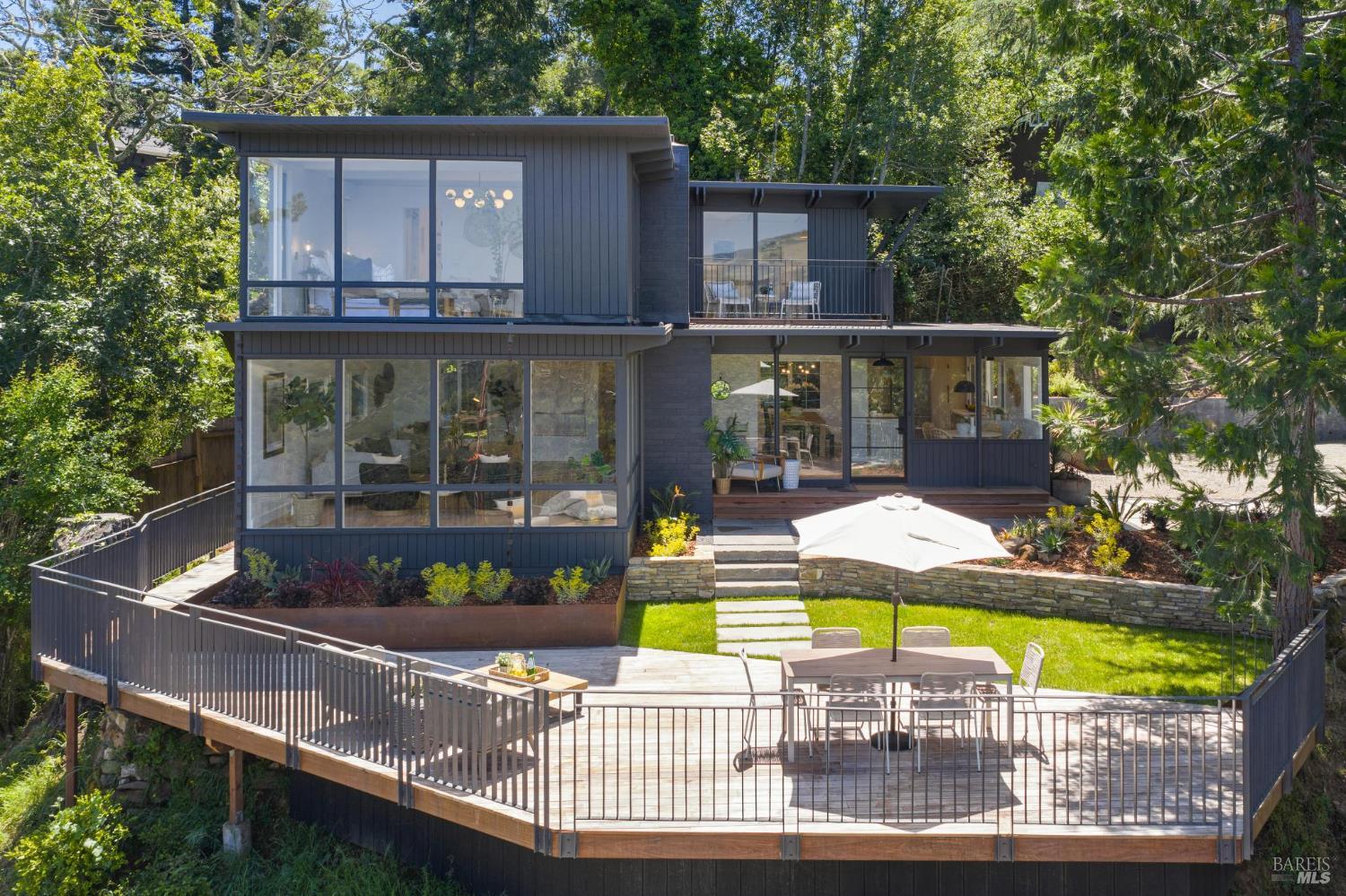 485 Scenic Road