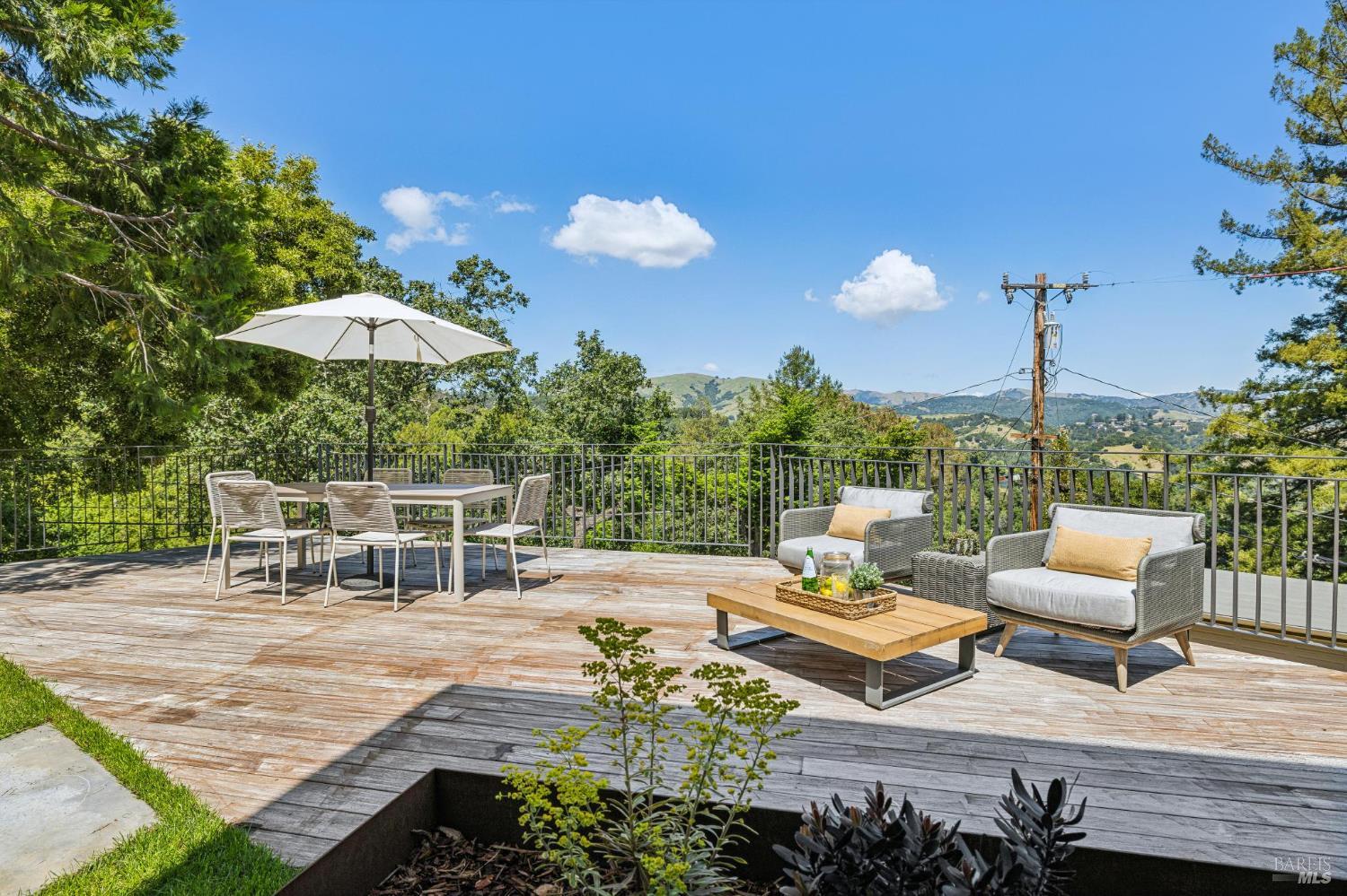 485 Scenic Road