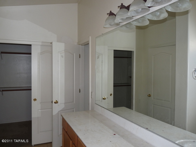 60853 E Silky Mane Drive