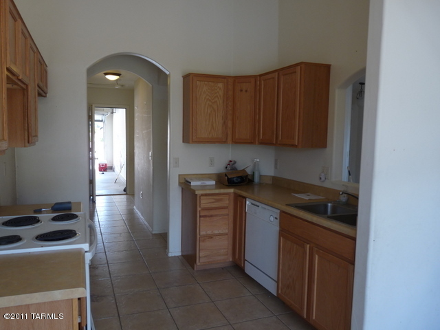 60853 E Silky Mane Drive