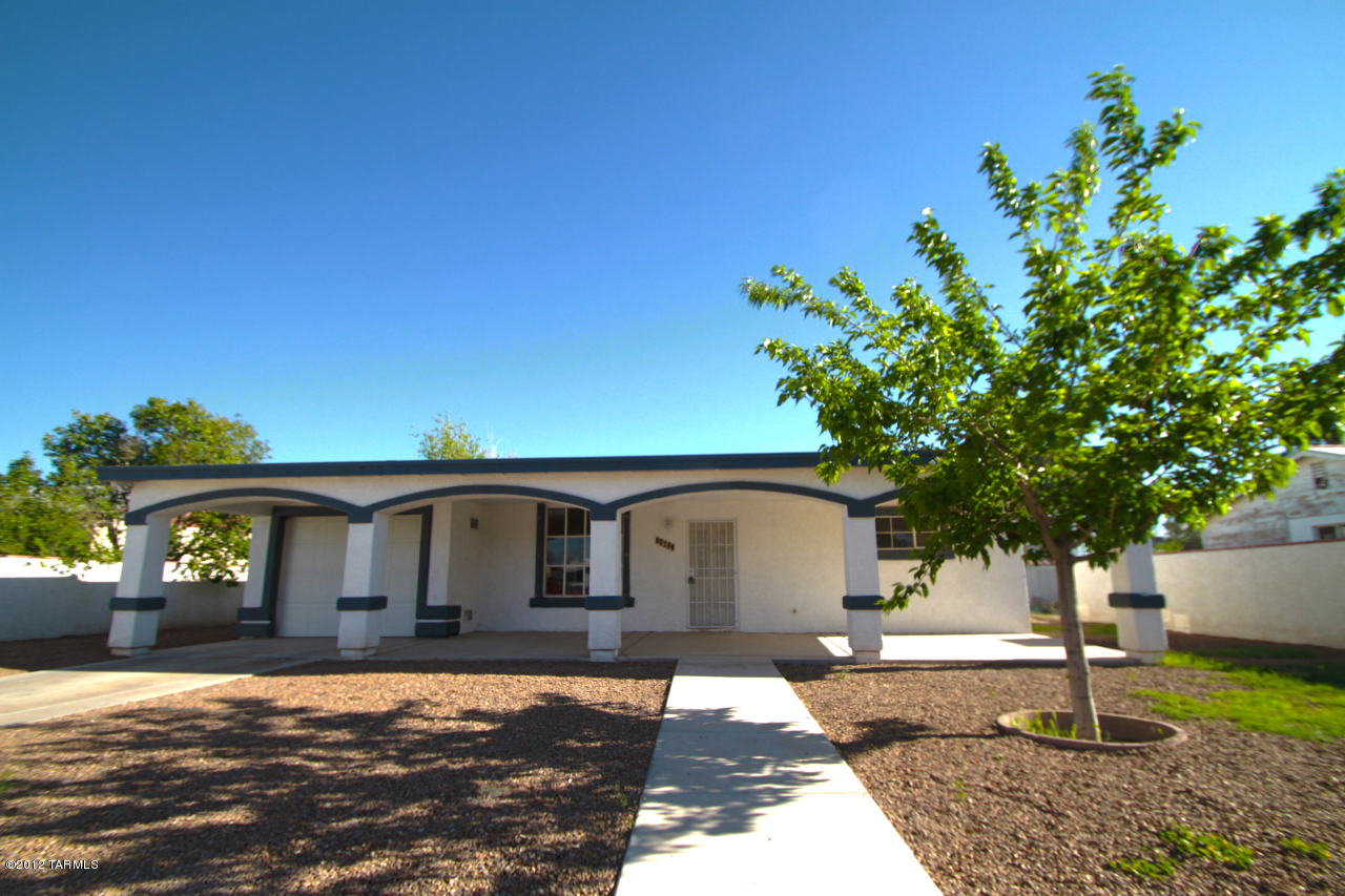 919 W Calle Margarita
