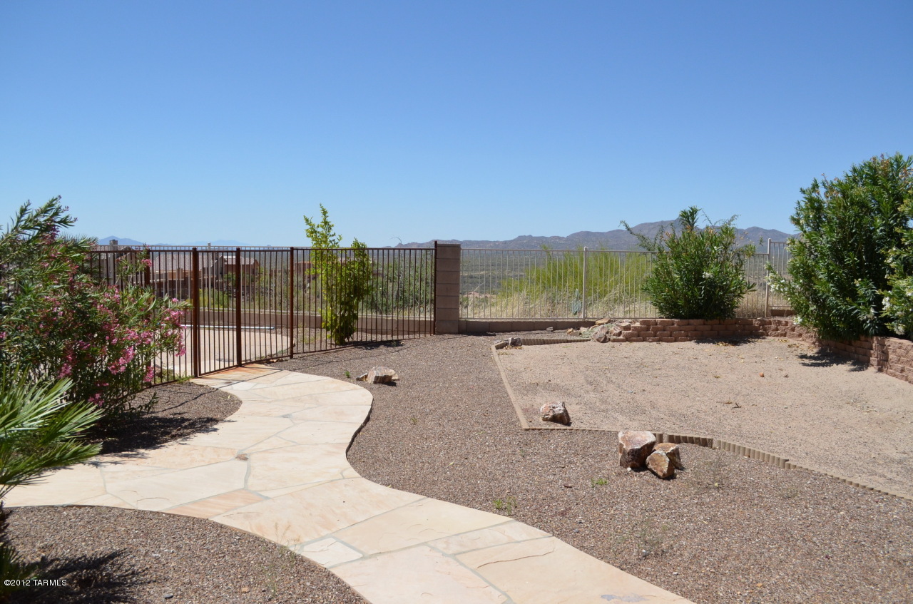 39484 S Mountain Shadow Drive