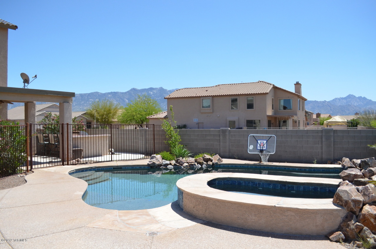 39484 S Mountain Shadow Drive