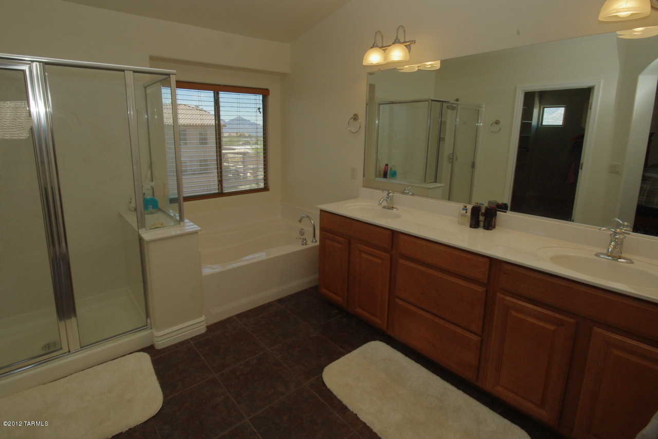 39484 S Mountain Shadow Drive