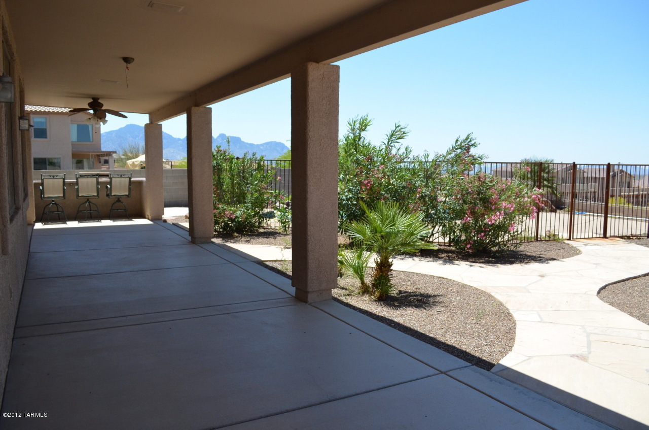 39484 S Mountain Shadow Drive