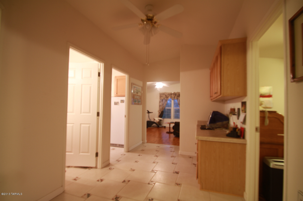 6485 N Annies Lane