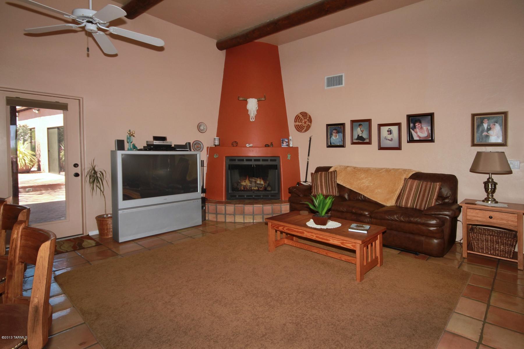 3741 W Placita Fantasia